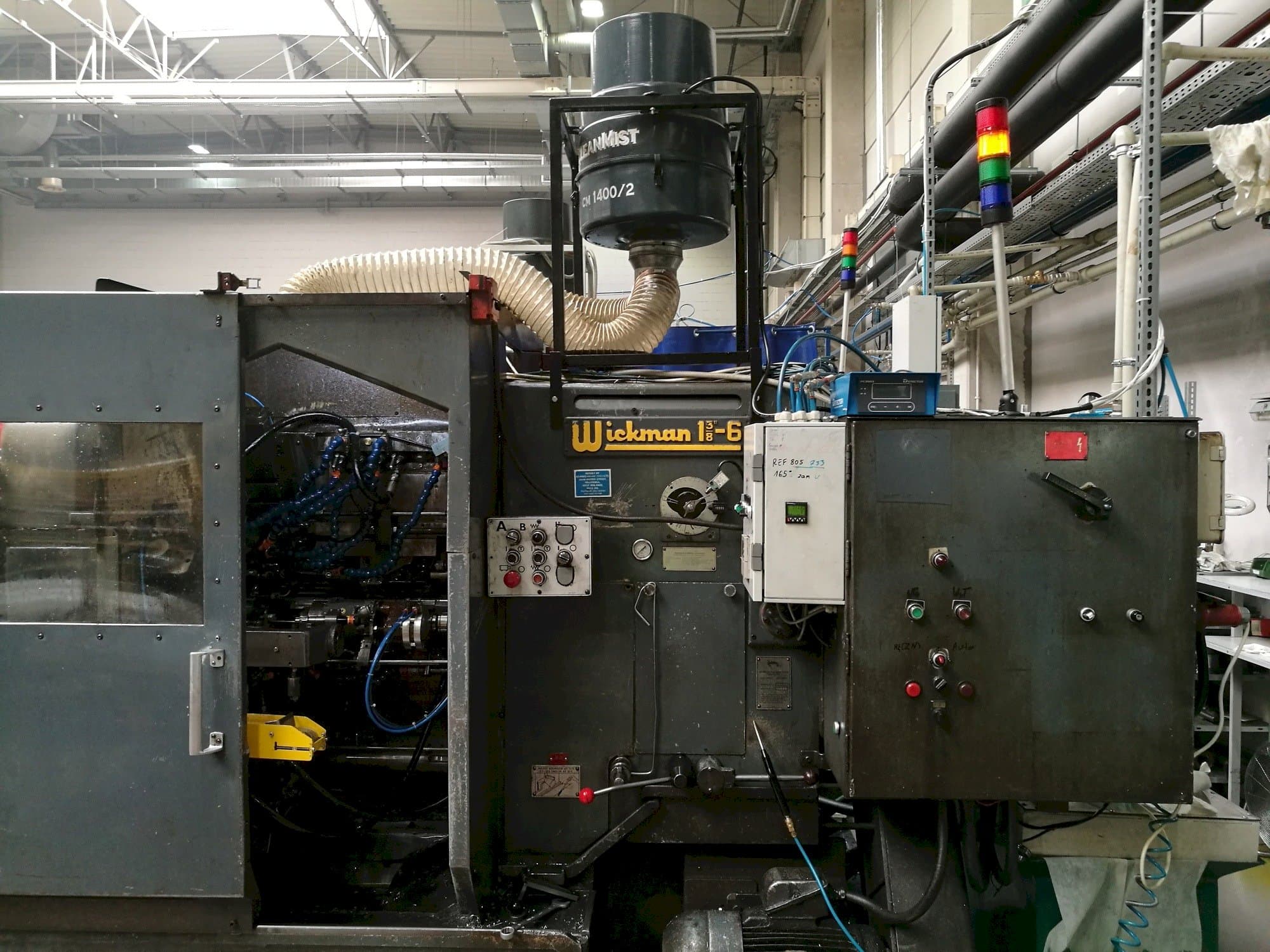 Widok z przodu maszyny Wickman 1  3/8"-6