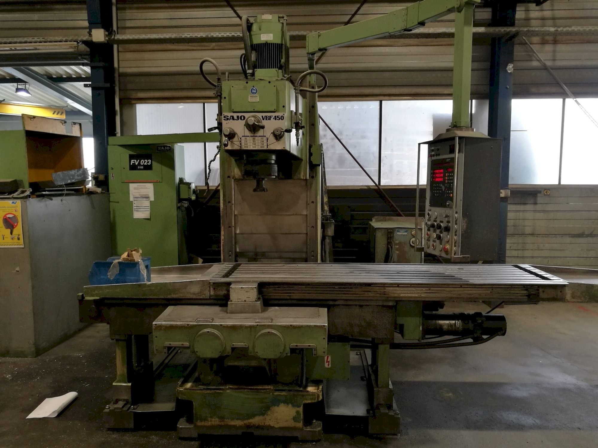 Widok z przodu maszyny SAJO VBF450