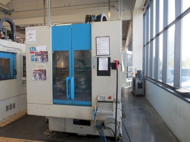 Widok z przodu maszyny CHIRON DZ 15K W