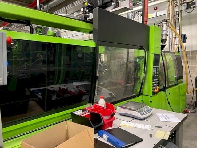 Widok z przodu maszyny Engel ES 650H200W / 125 HL-2F