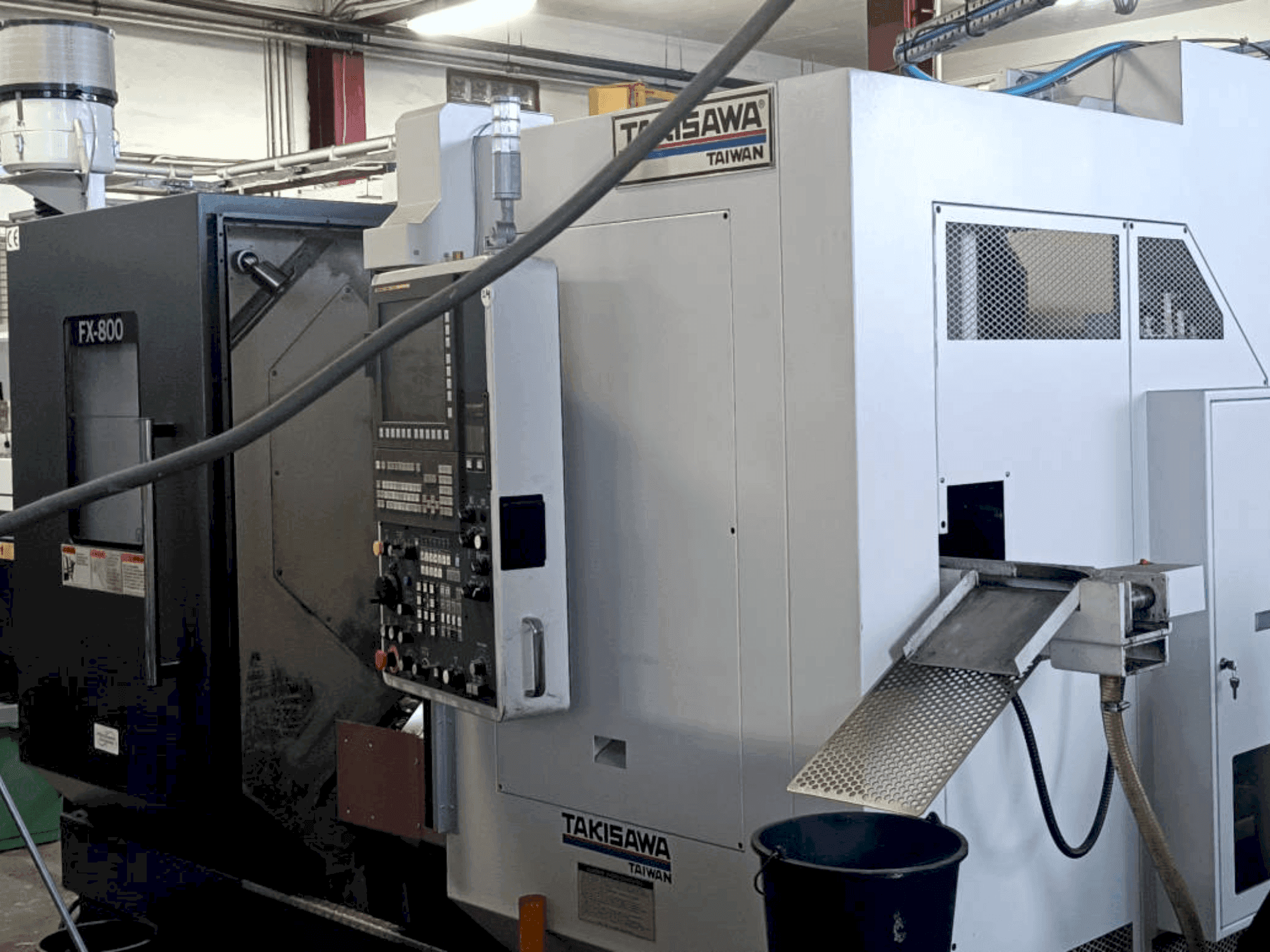 Widok z przodu maszyny Takisawa FX800