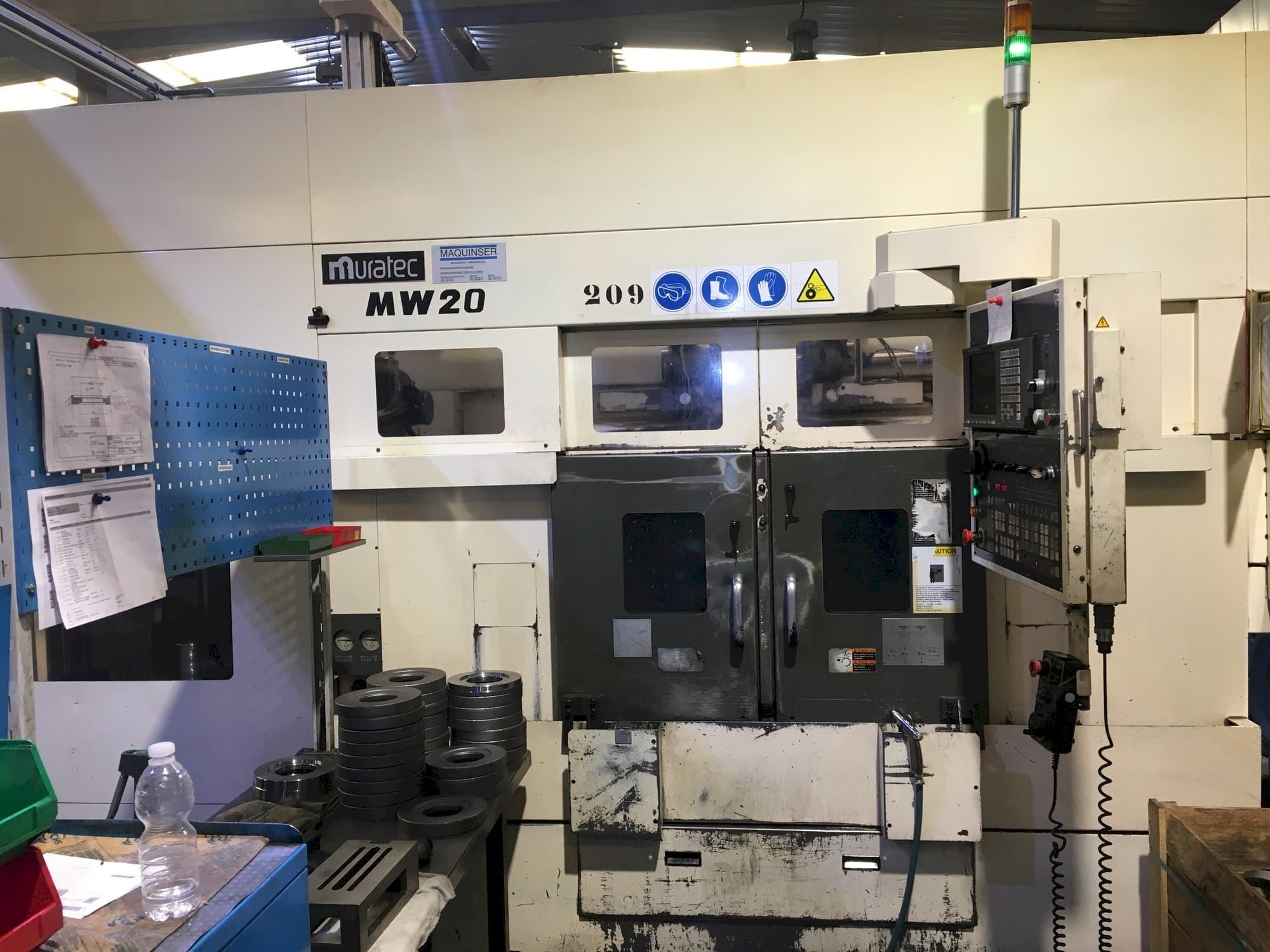 Widok z przodu maszyny Muratec MW20