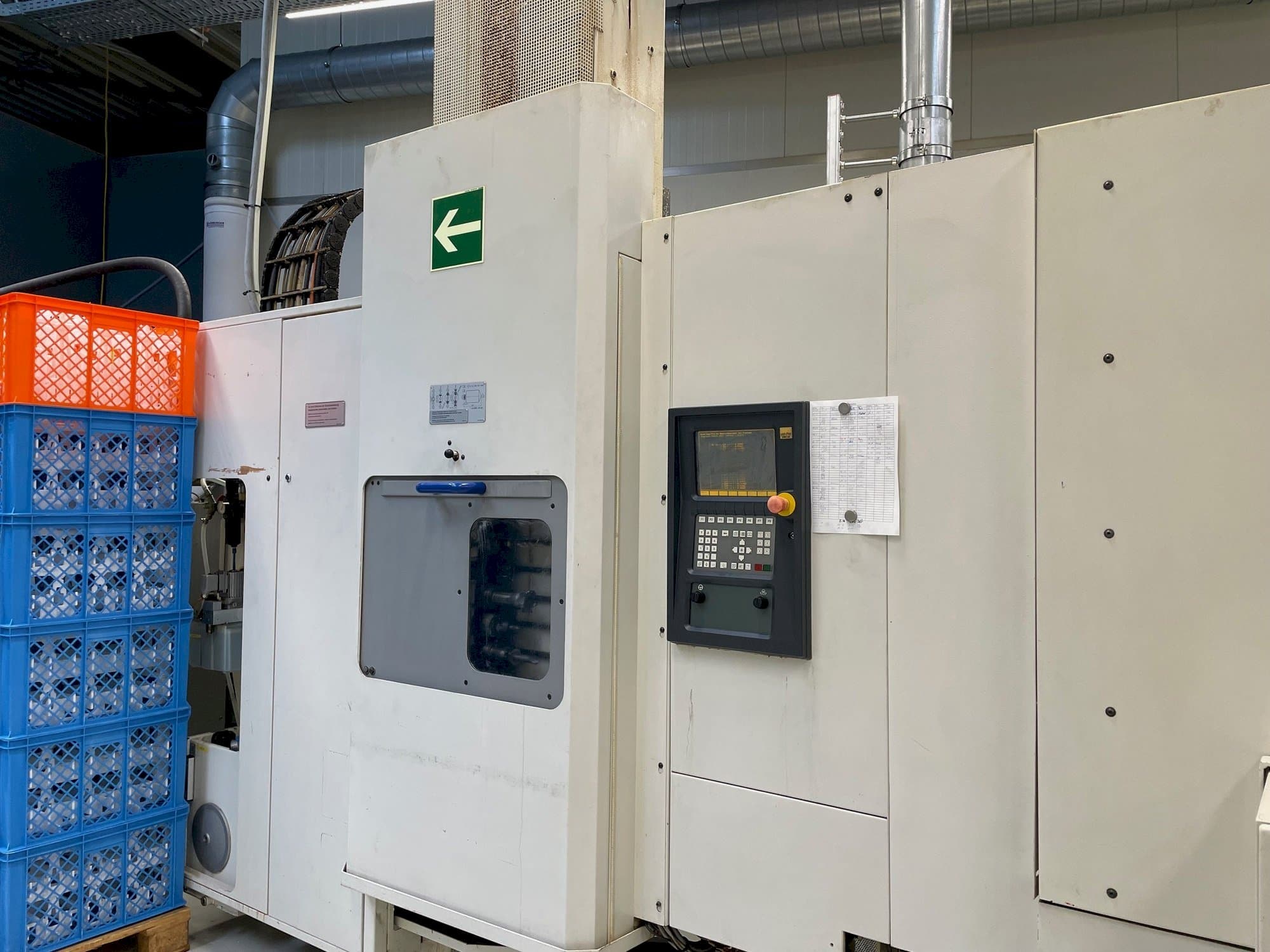 Widok z przodu maszyny HELLER MC 16