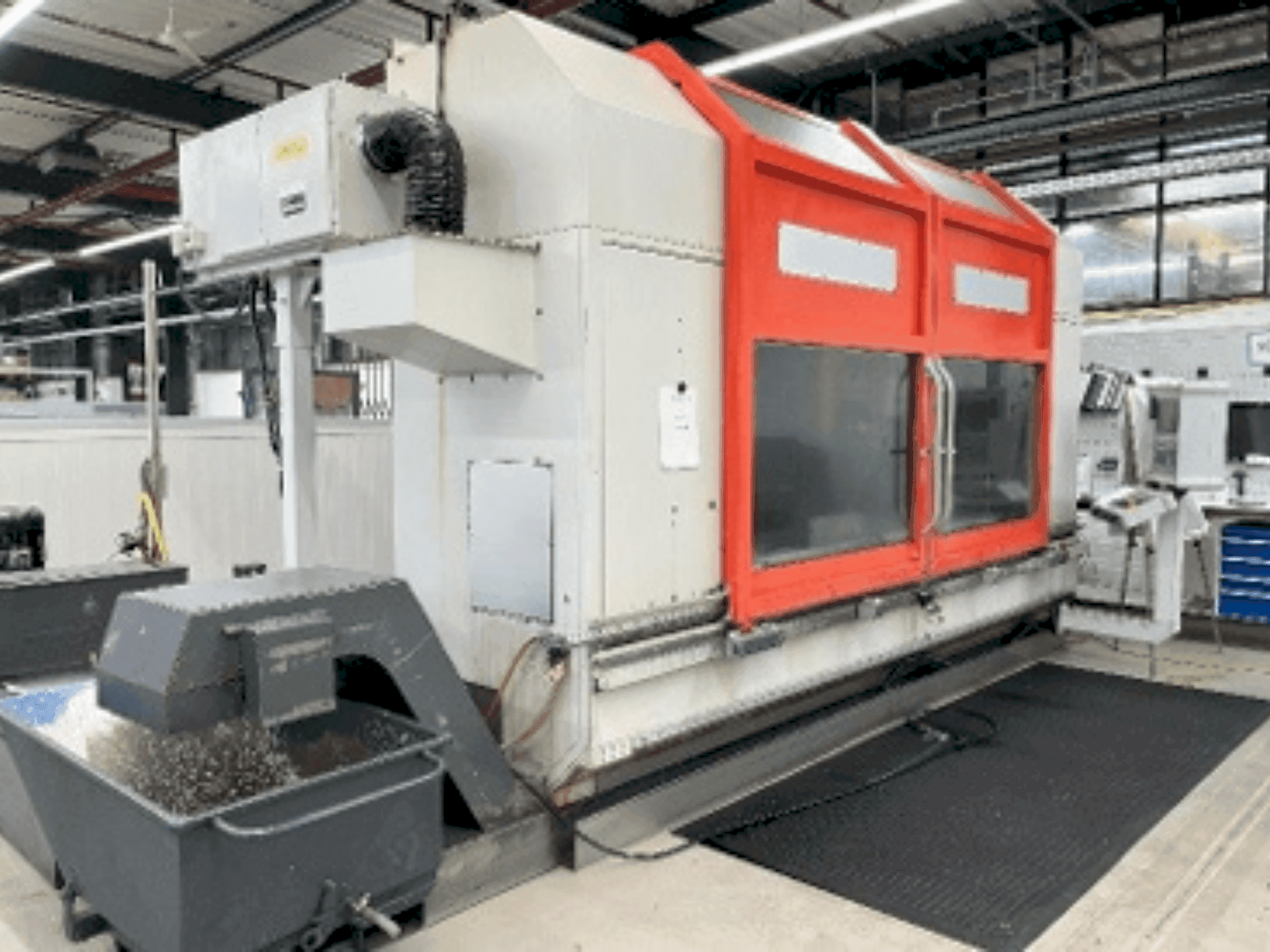 Widok z przodu maszyny Matec 30L