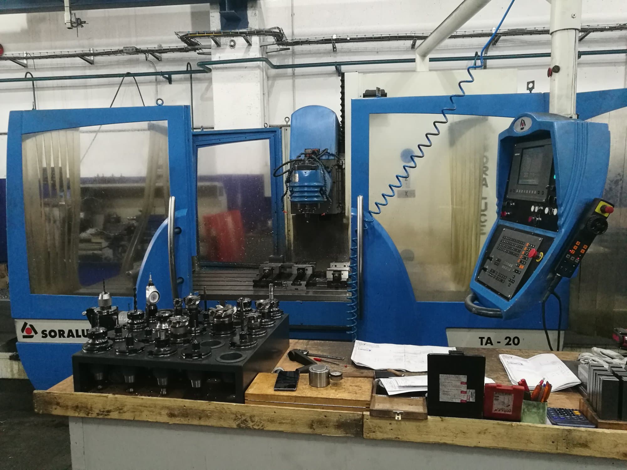 Widok z przodu maszyny Soraluce TA-20