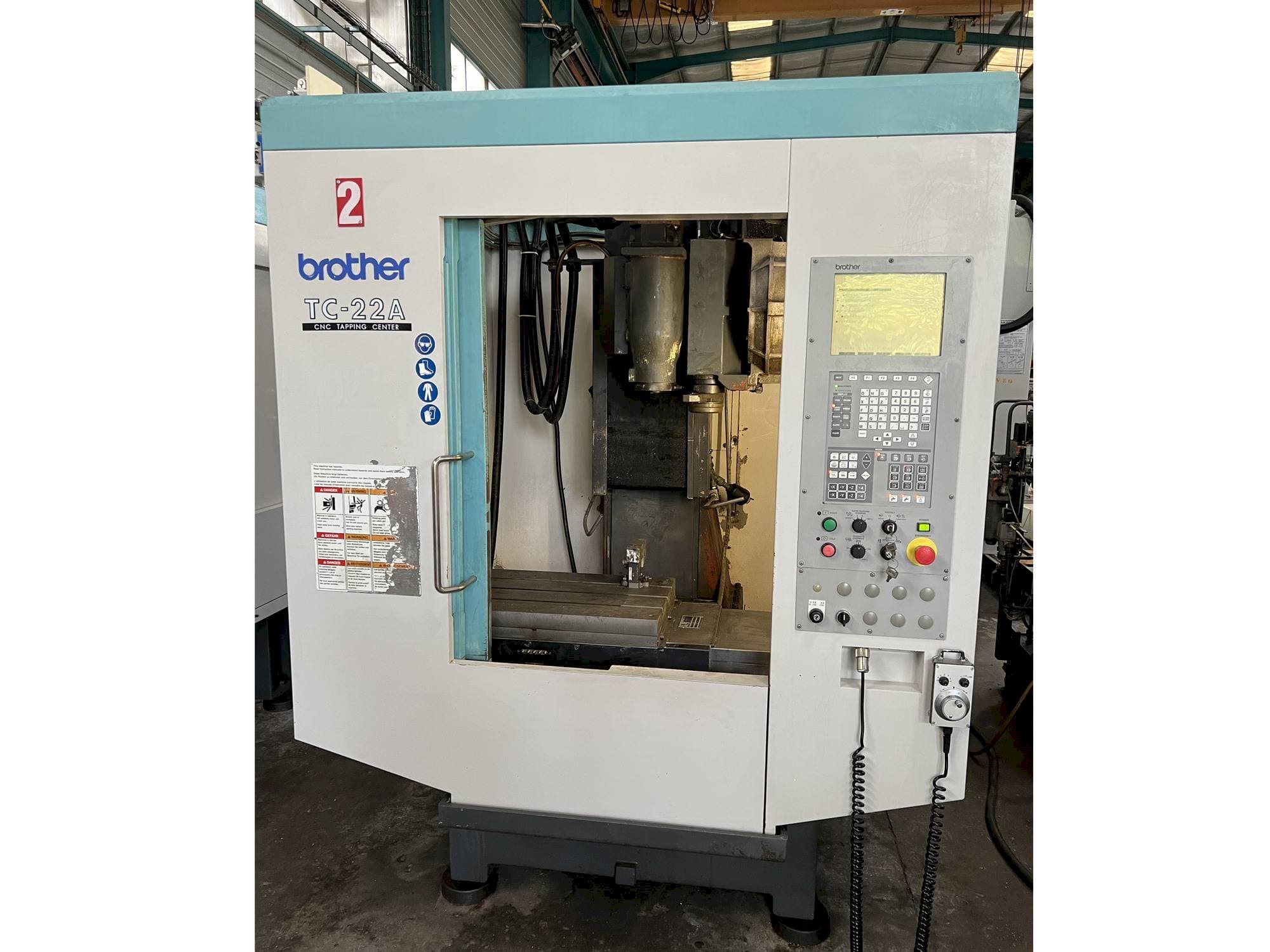 Widok z przodu maszyny Brother TC-22A