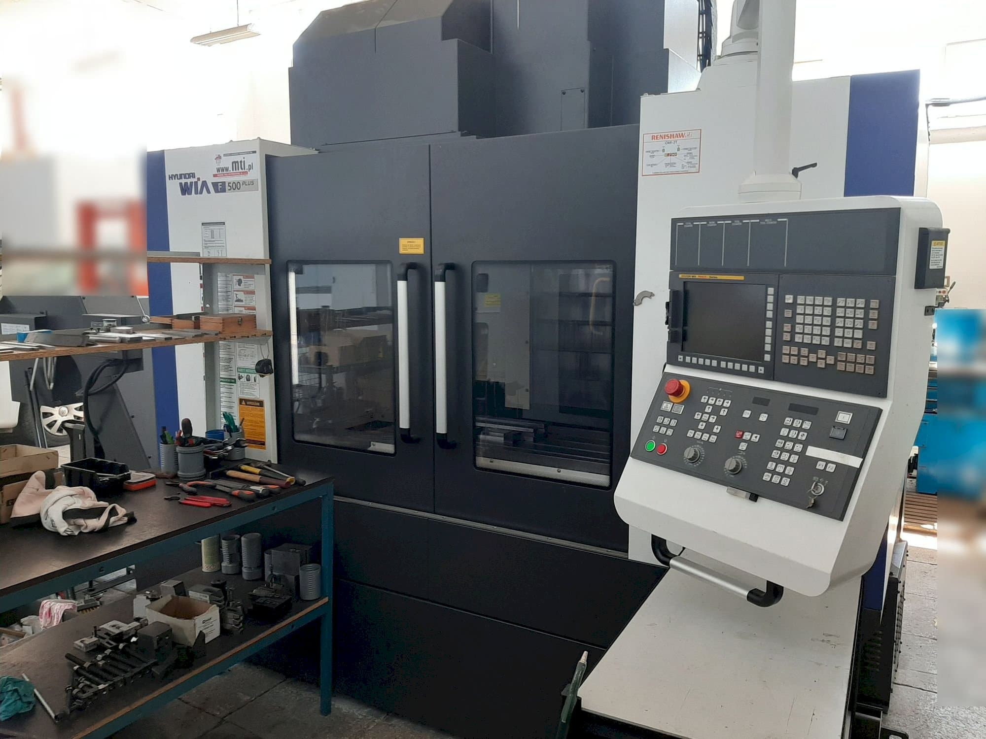 Widok z przodu maszyny Hyundai Wia F500 PLUS