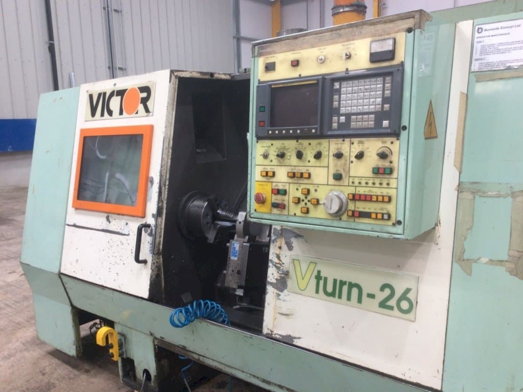 Widok z przodu maszyny Victor V Turn-26