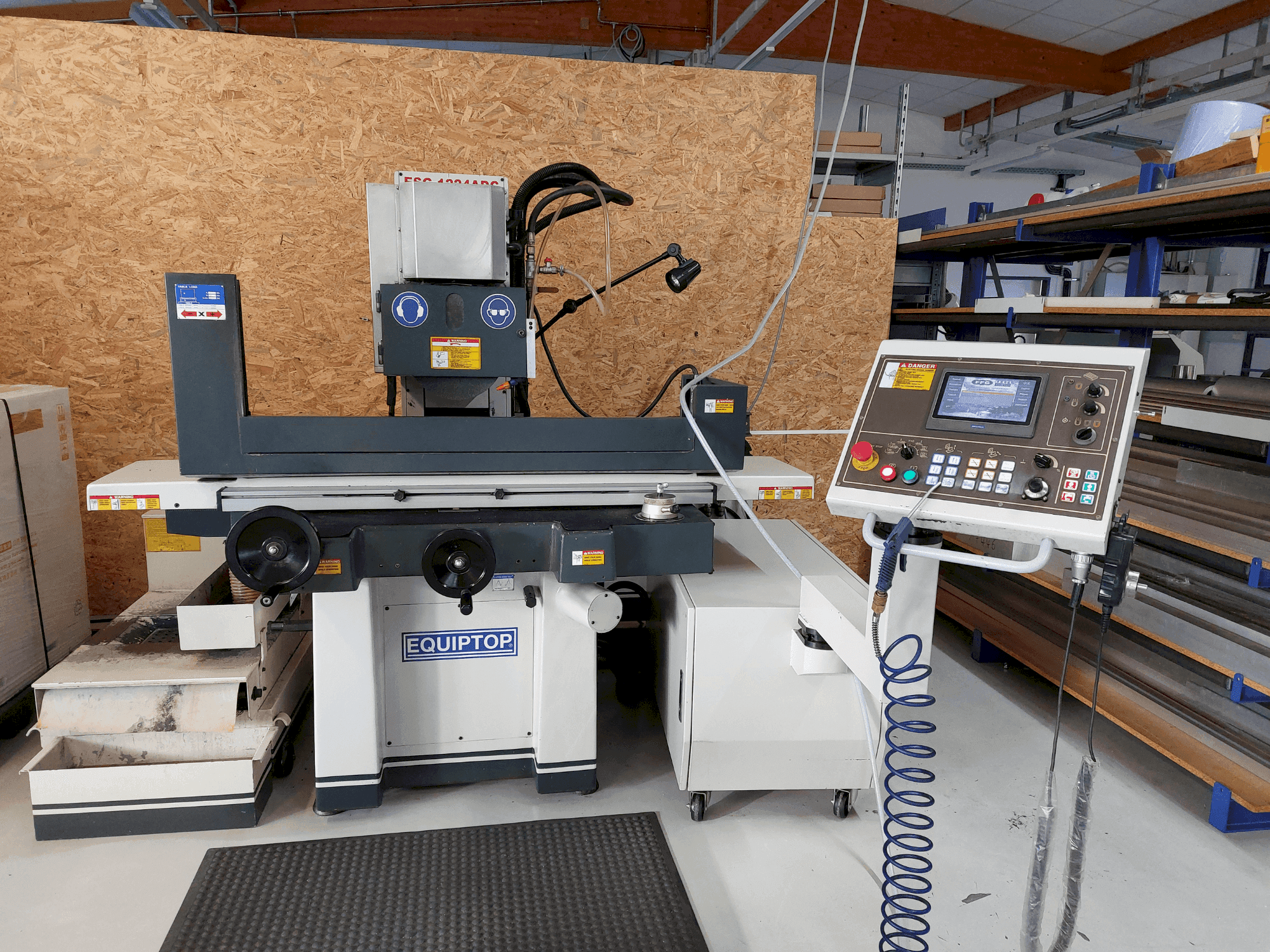 Widok z przodu maszyny EQUIPTOP ESG-1224 ADC