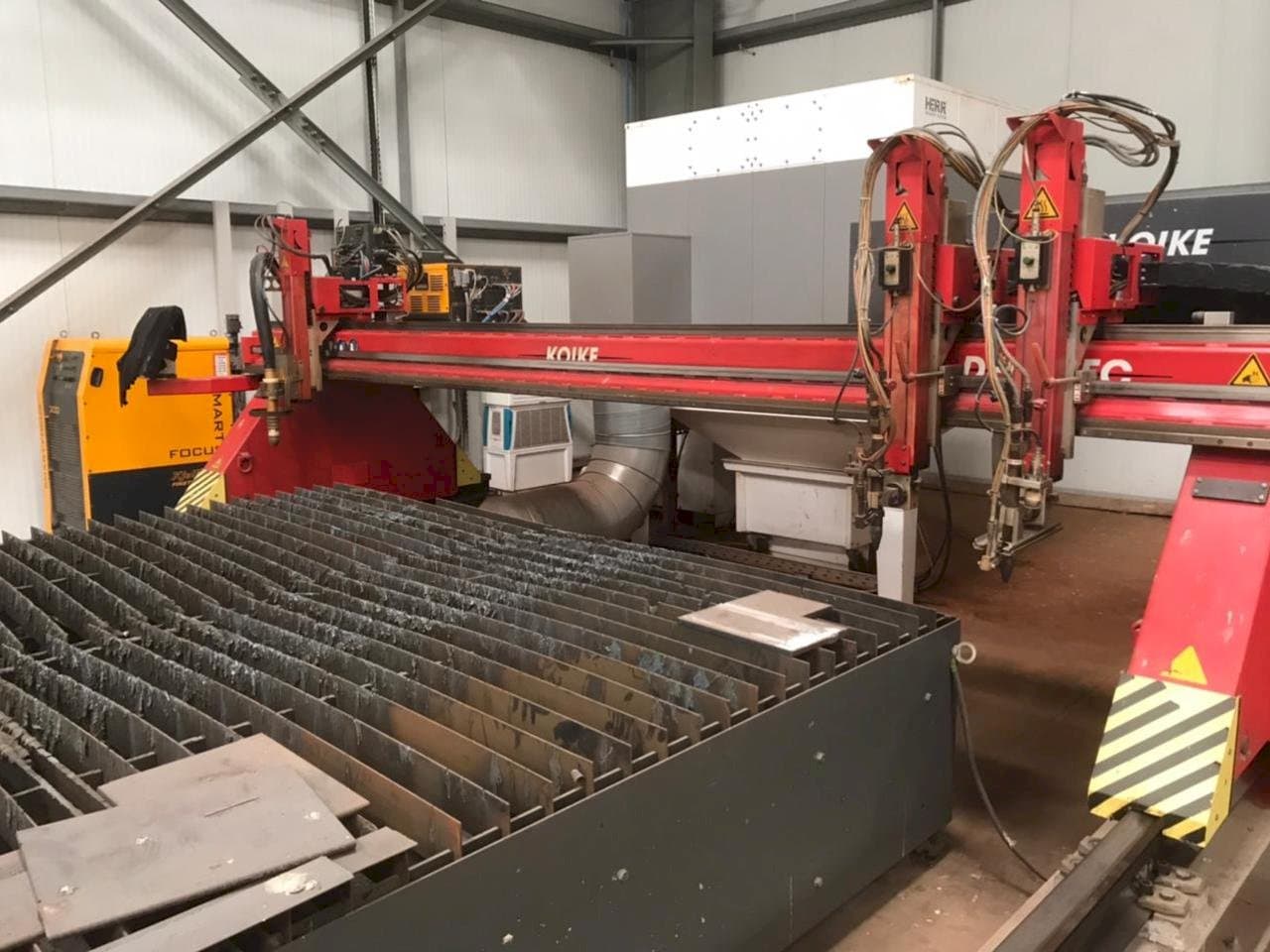 Widok z przodu maszyny KOIKE Deltatec 4500