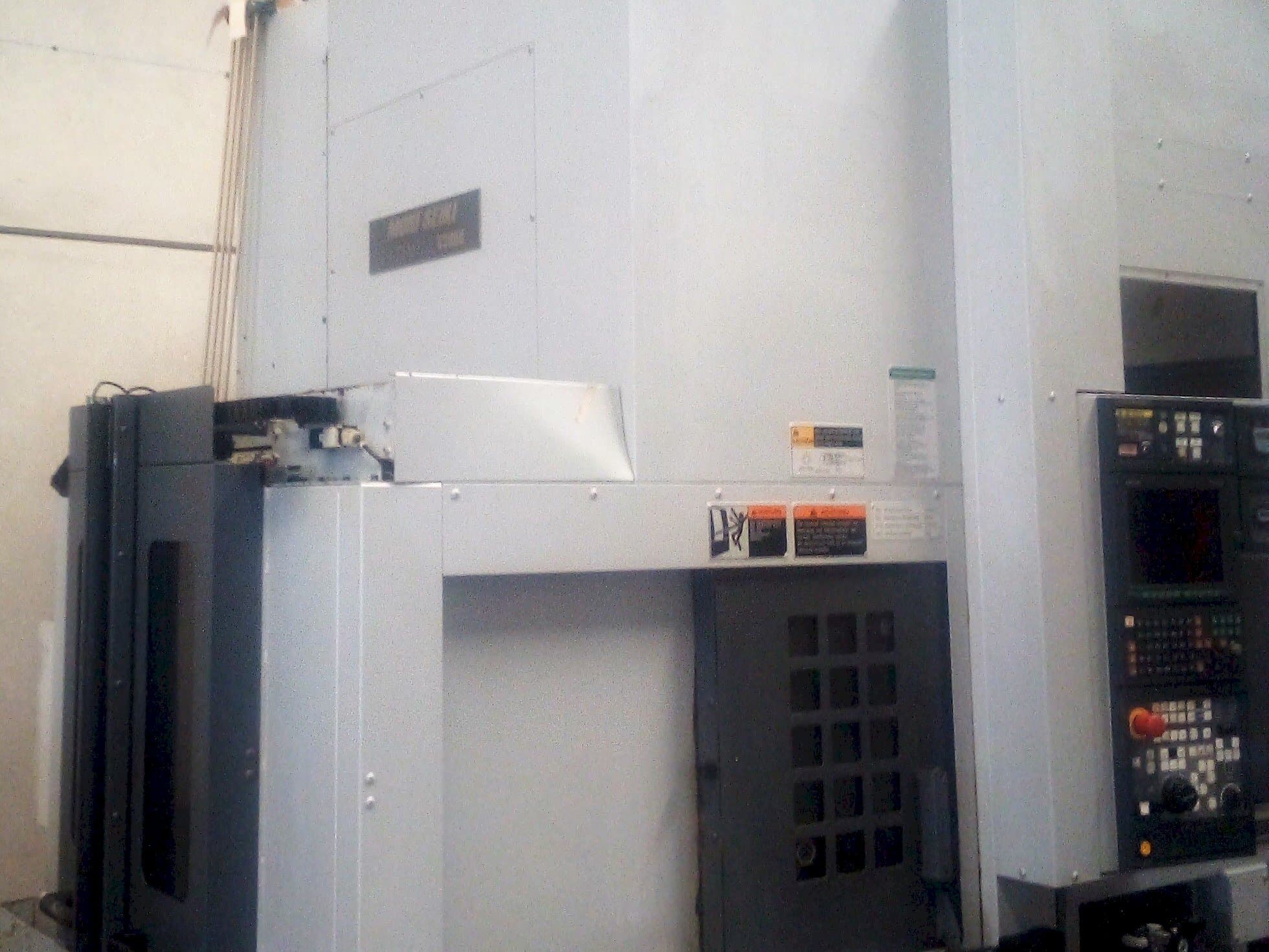 Widok z przodu maszyny DMG Mori Seiki ULTIMILL V-3000/MSX-850