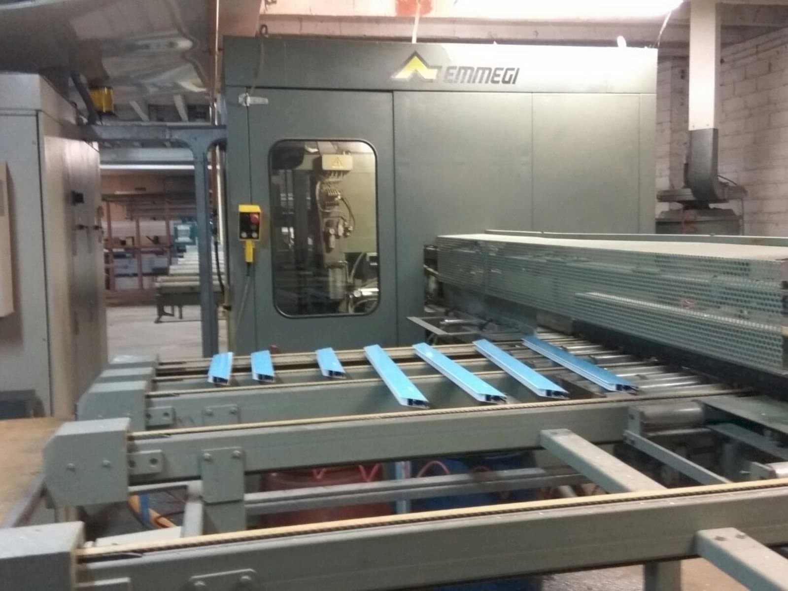 Widok z przodu maszyny Emmegi Quadra