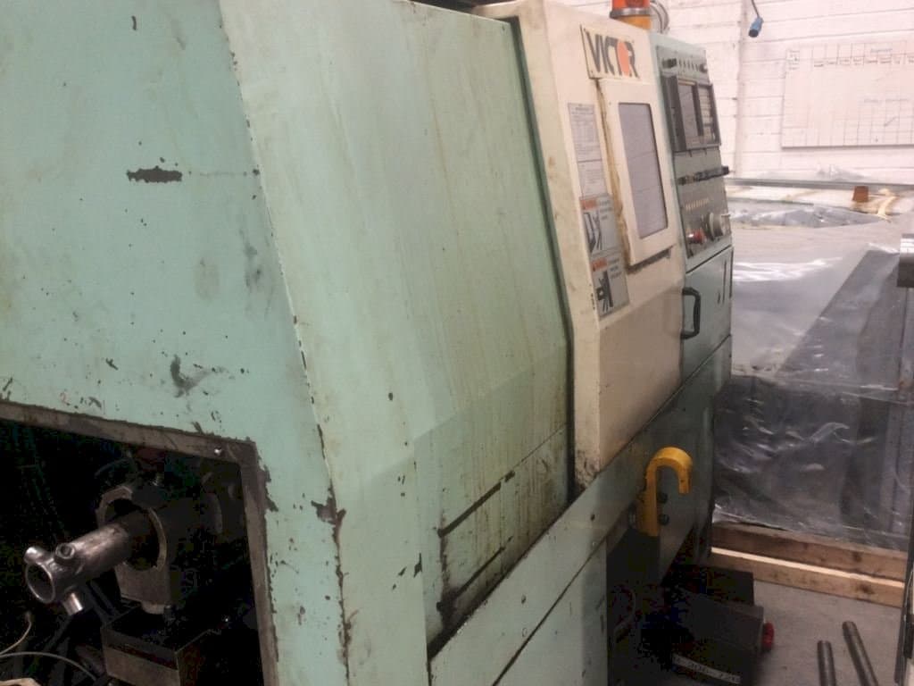 Widok z przodu maszyny Victor VT Plus/15