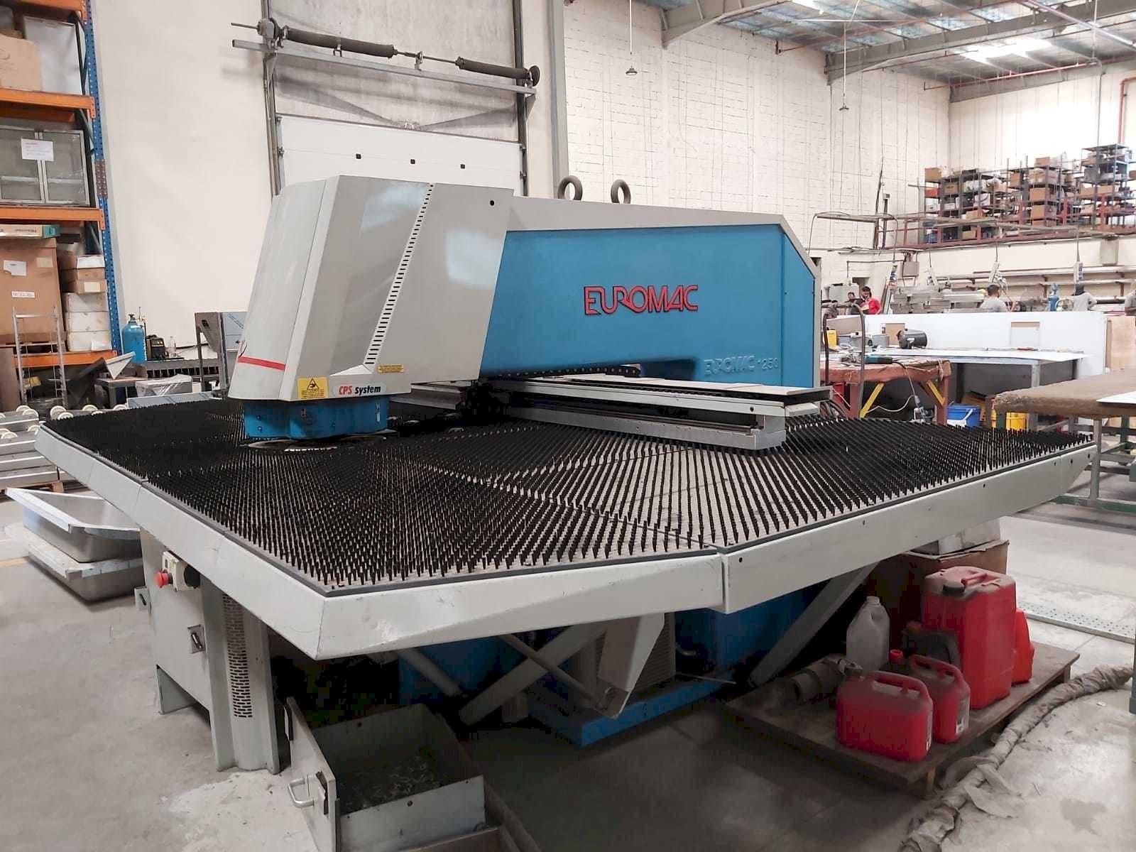 Widok z przodu maszyny Euromac MTX INDEX