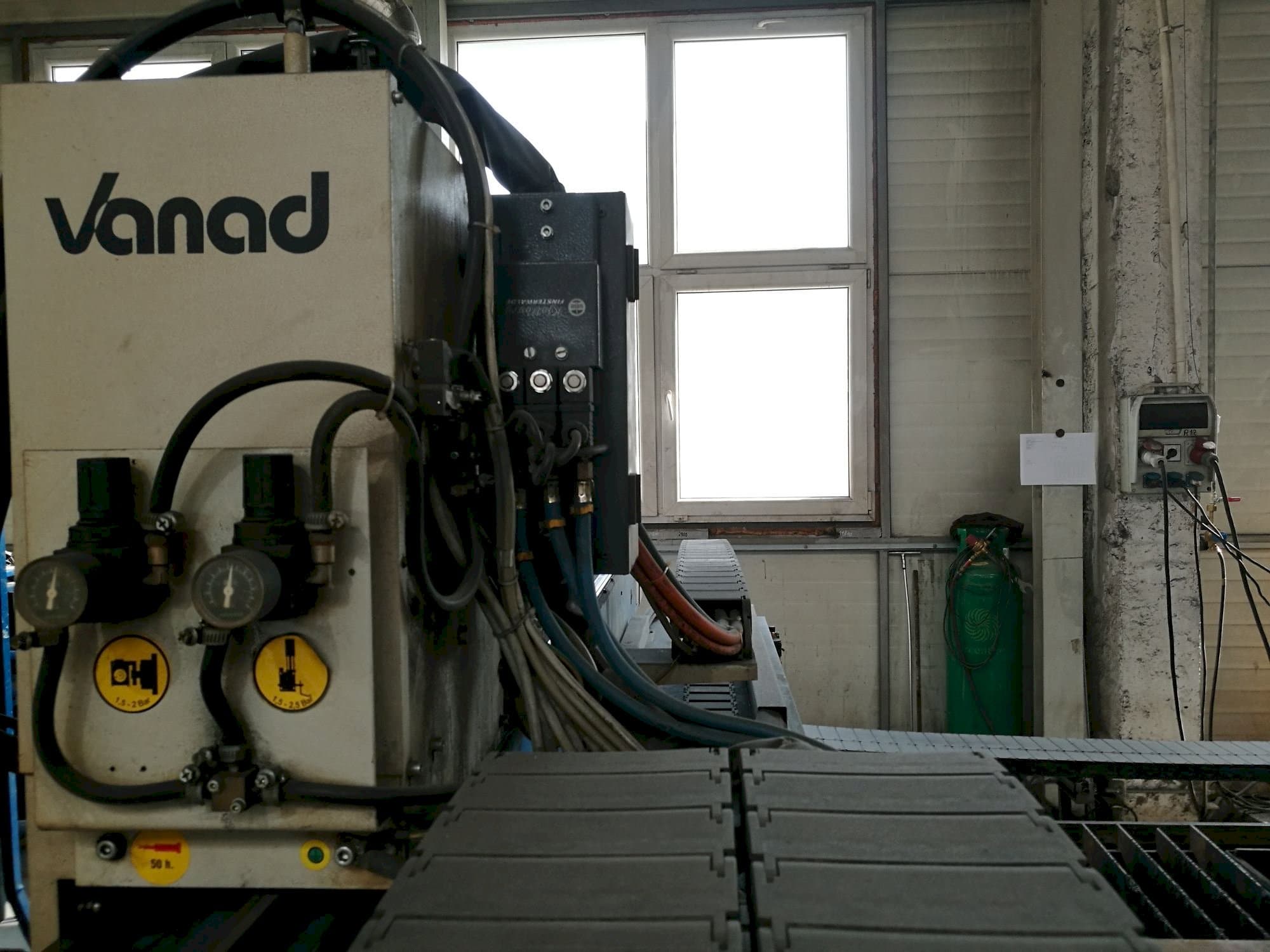 Widok z przodu maszyny Vanad Kjellberg Proxima HiFocus 80i