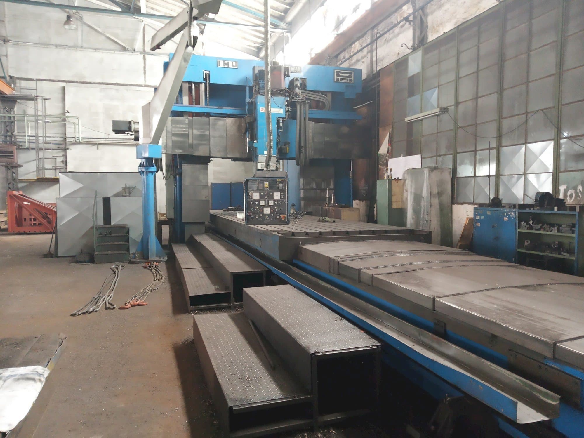 Widok z przodu maszyny Forest Line FLP 2200