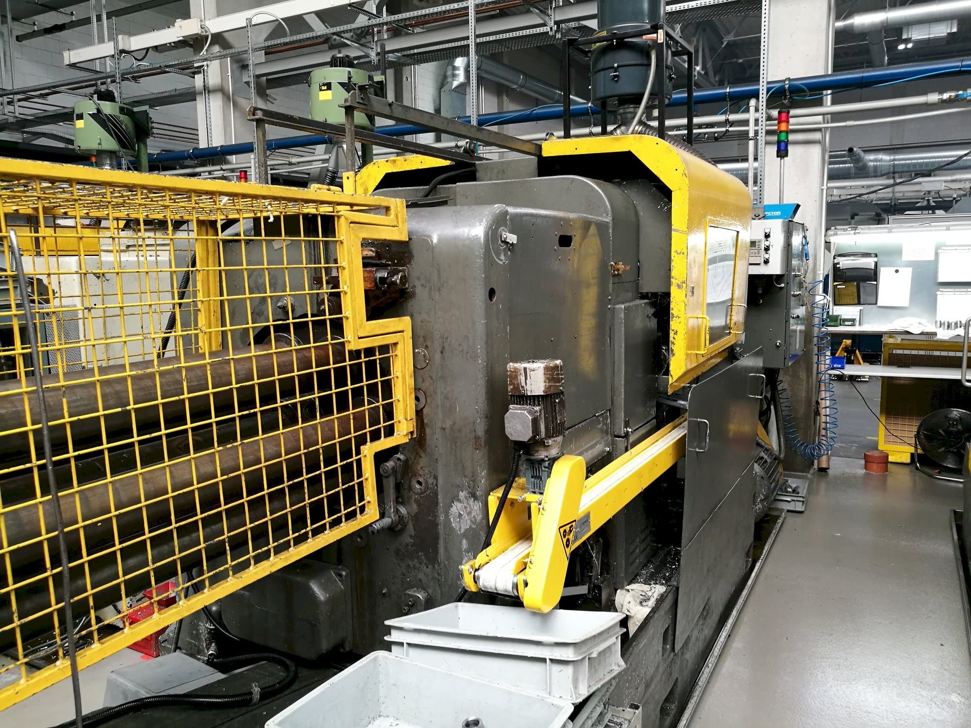 Widok z przodu maszyny Wickman 2  1/4"-6