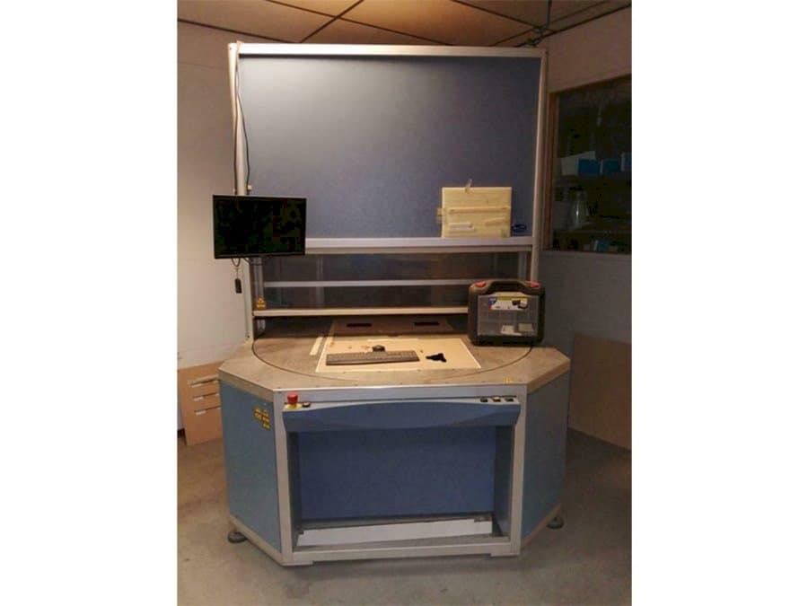 Widok z przodu maszyny SEI Laser INFINITY 5070