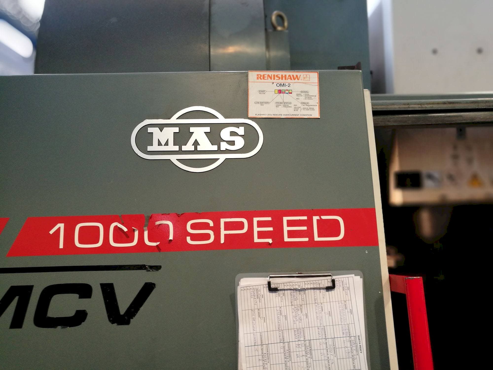 Widok z przodu maszyny KOVOSVIT MAS MCV 1000 SPEED