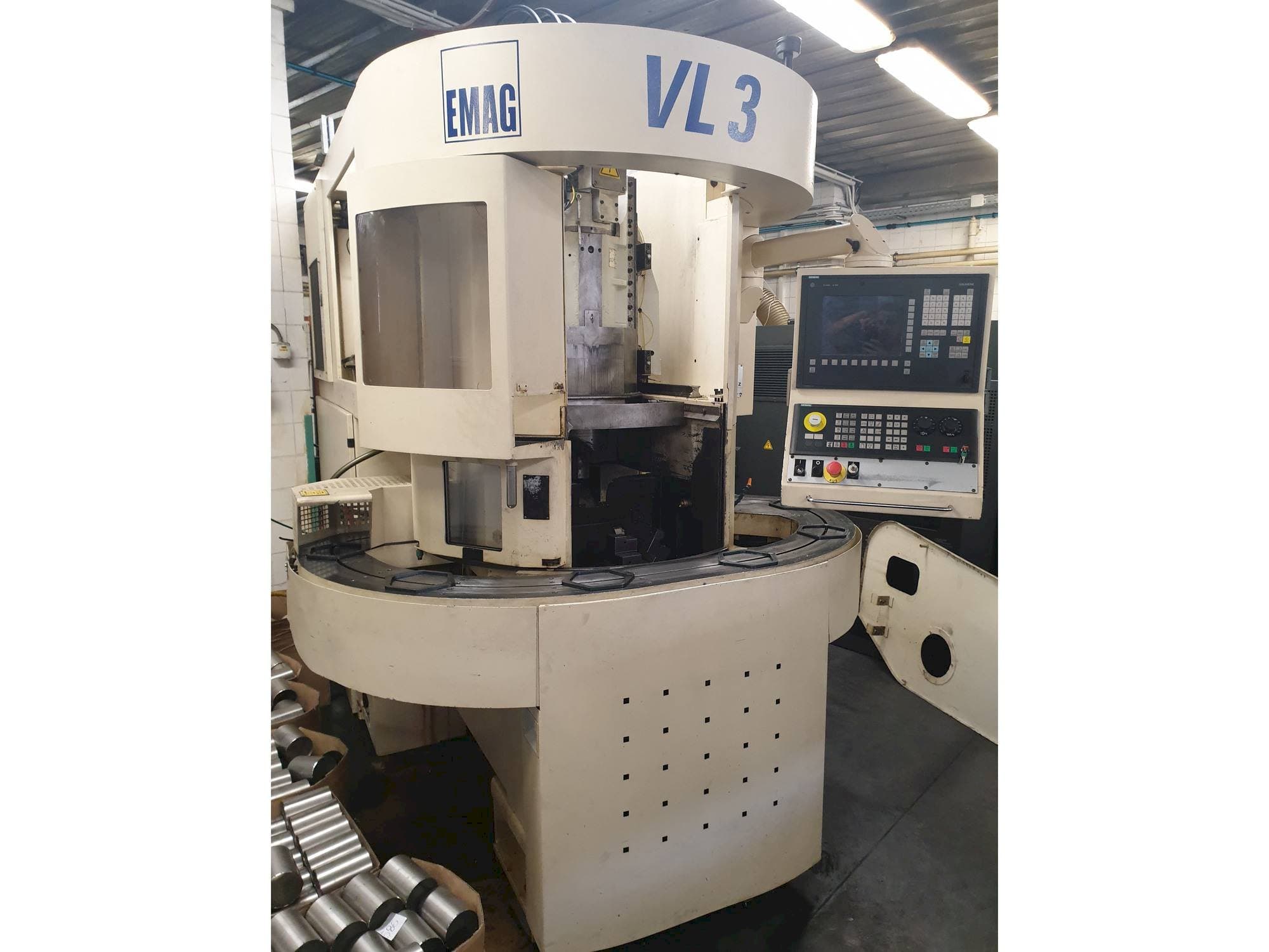 Widok z przodu maszyny EMAG VL 3