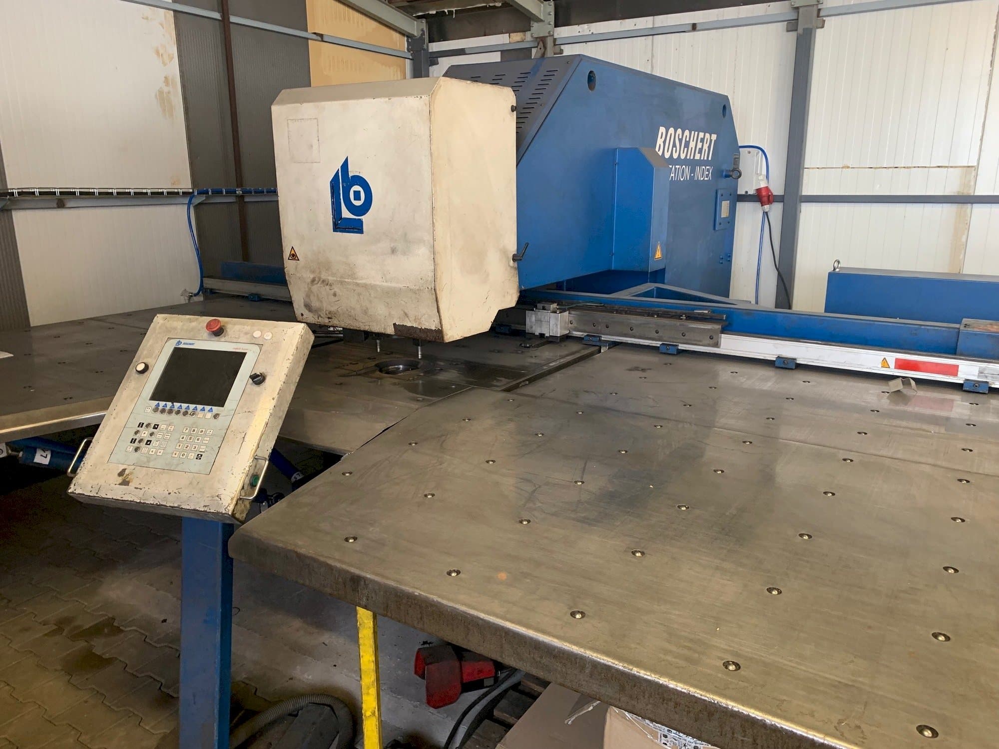 Widok z przodu maszyny Boschert EL 1250 Rota-Index