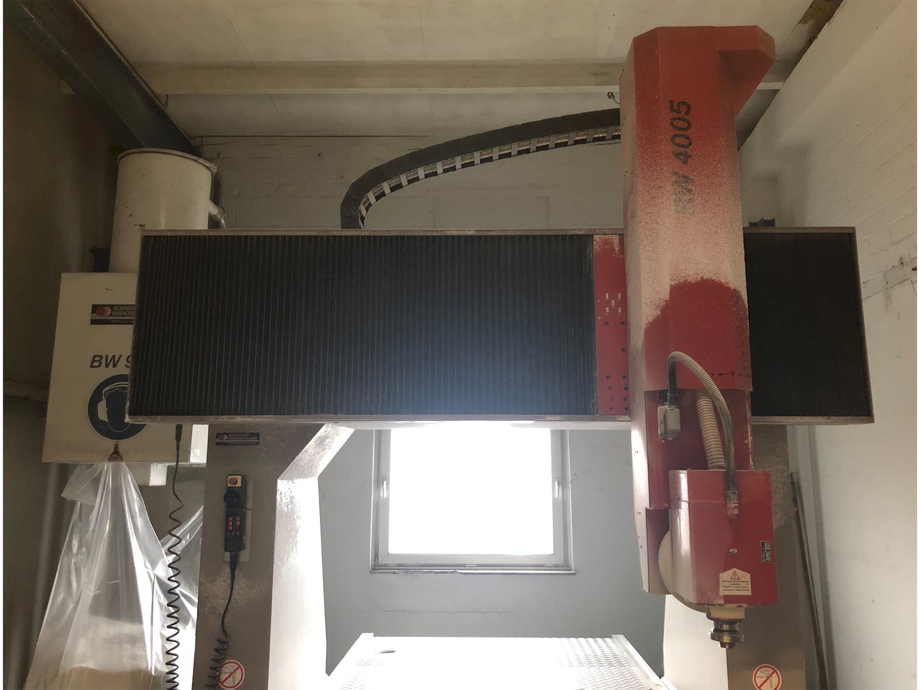 Widok z przodu maszyny BORNEMANN BW 4005