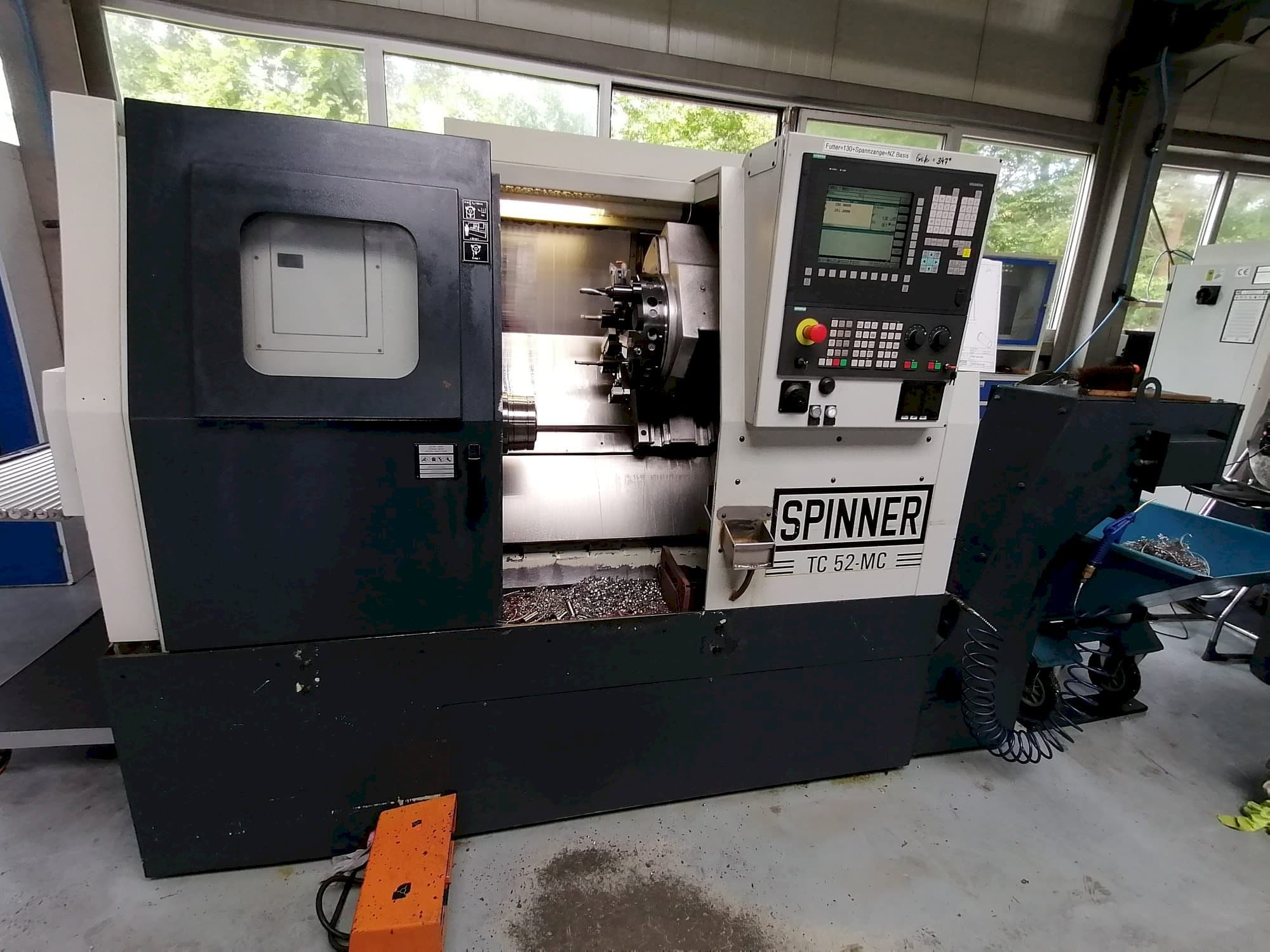 Widok z przodu maszyny SPINNER TC 52-MC