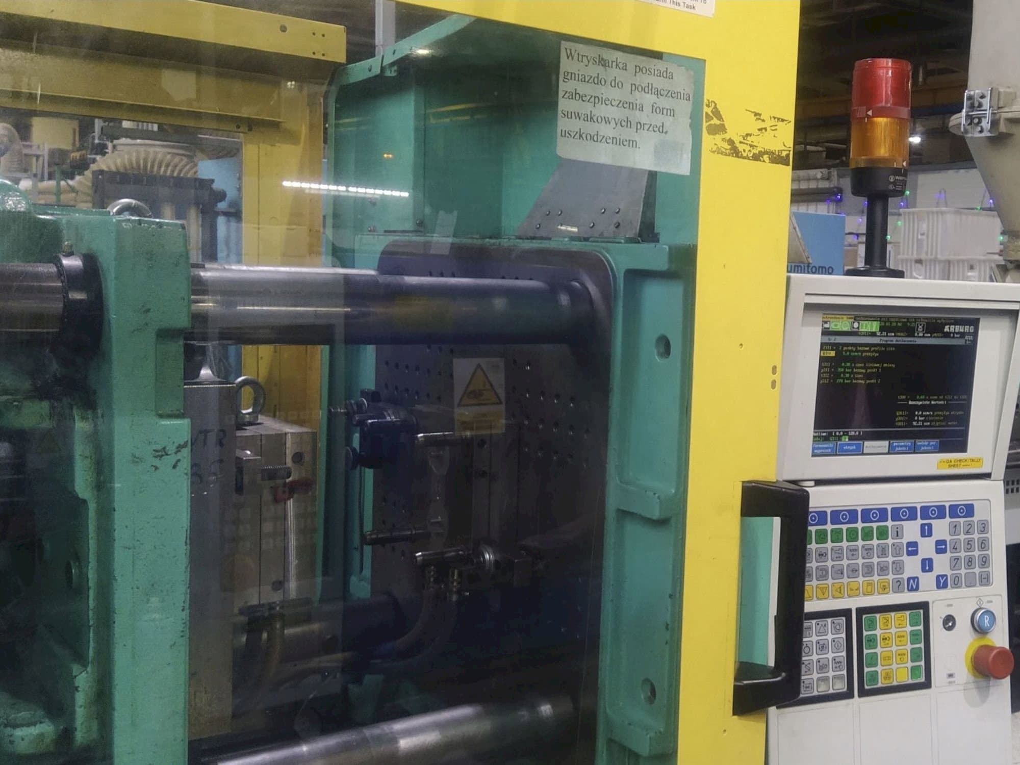 Widok z przodu maszyny Arburg 420S ALLROUNDER 1000-350