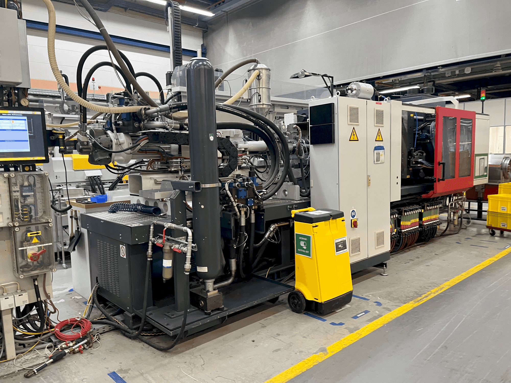 Widok z przodu maszyny FERROMATIK K-TEC 200 S