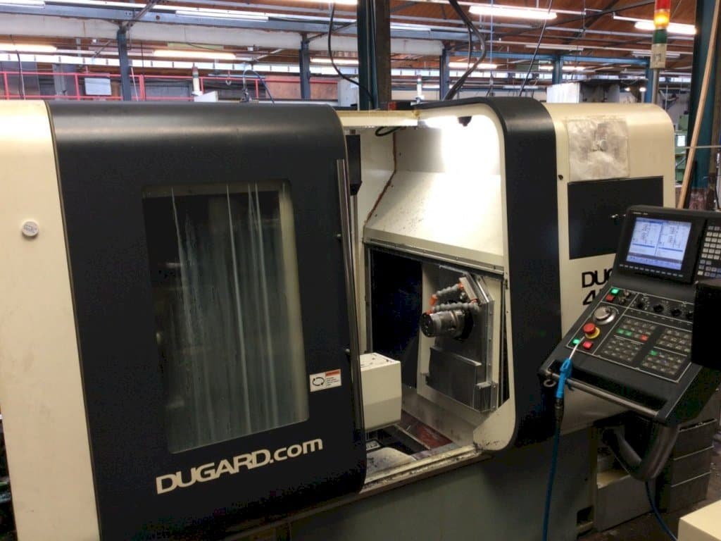 Widok z przodu maszyny Dugard									 42 TT