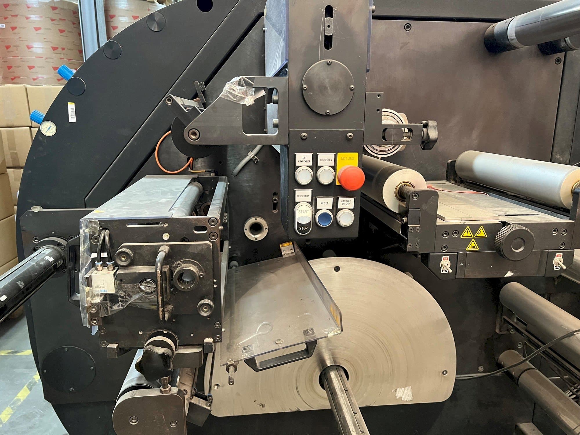 Widok z przodu maszyny FLEXOR 380B