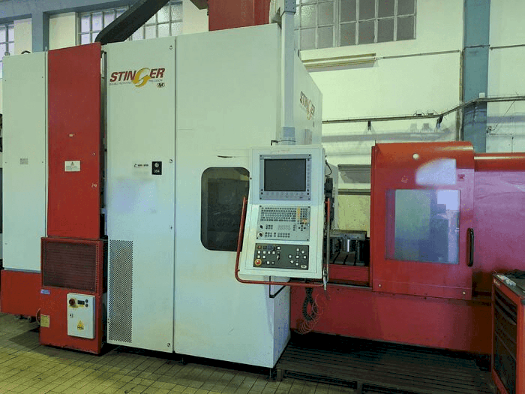 Widok z przodu maszyny FPT STINGER XL