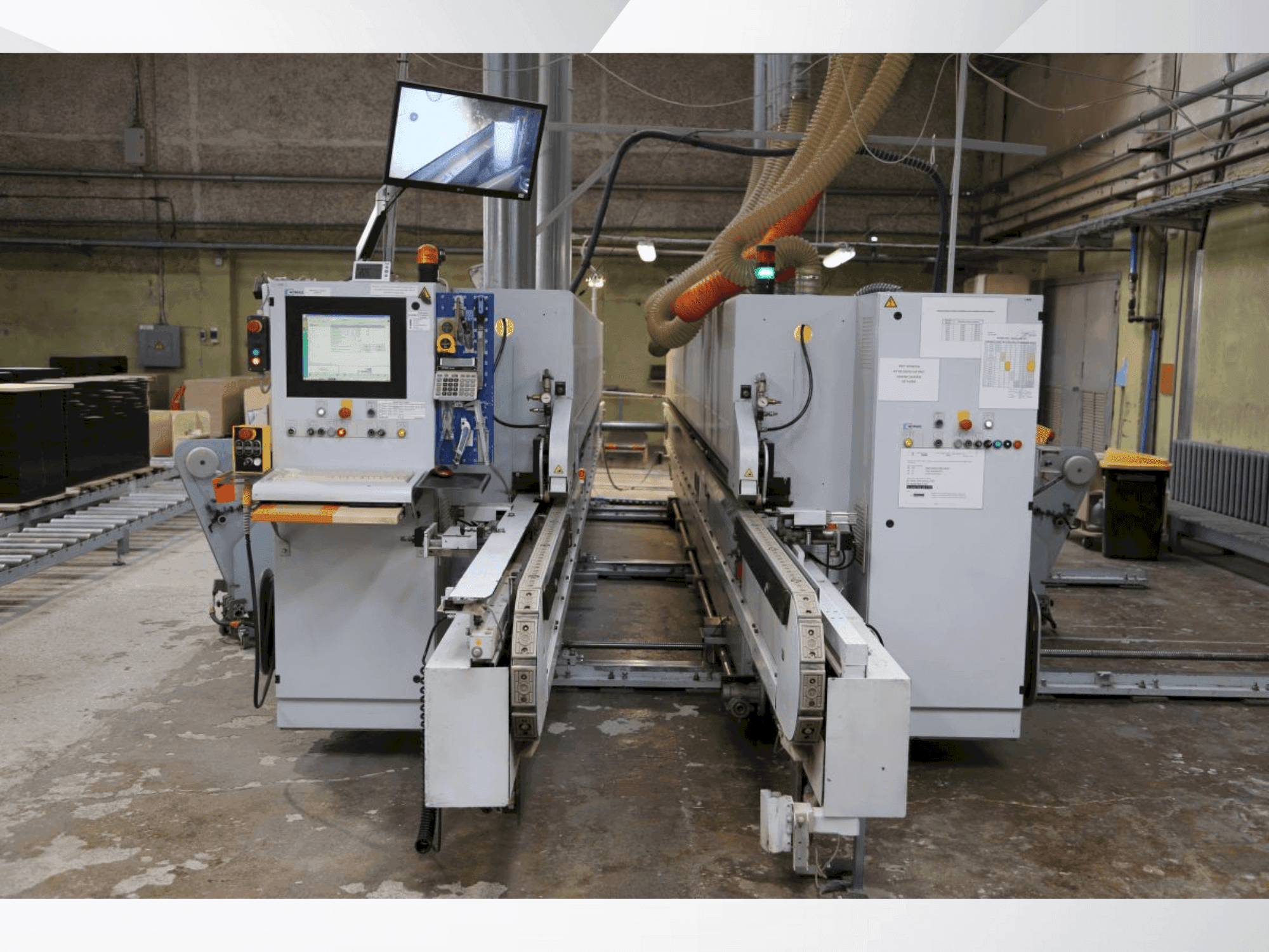 Widok z przodu maszyny HOMAG KFL 526 / C