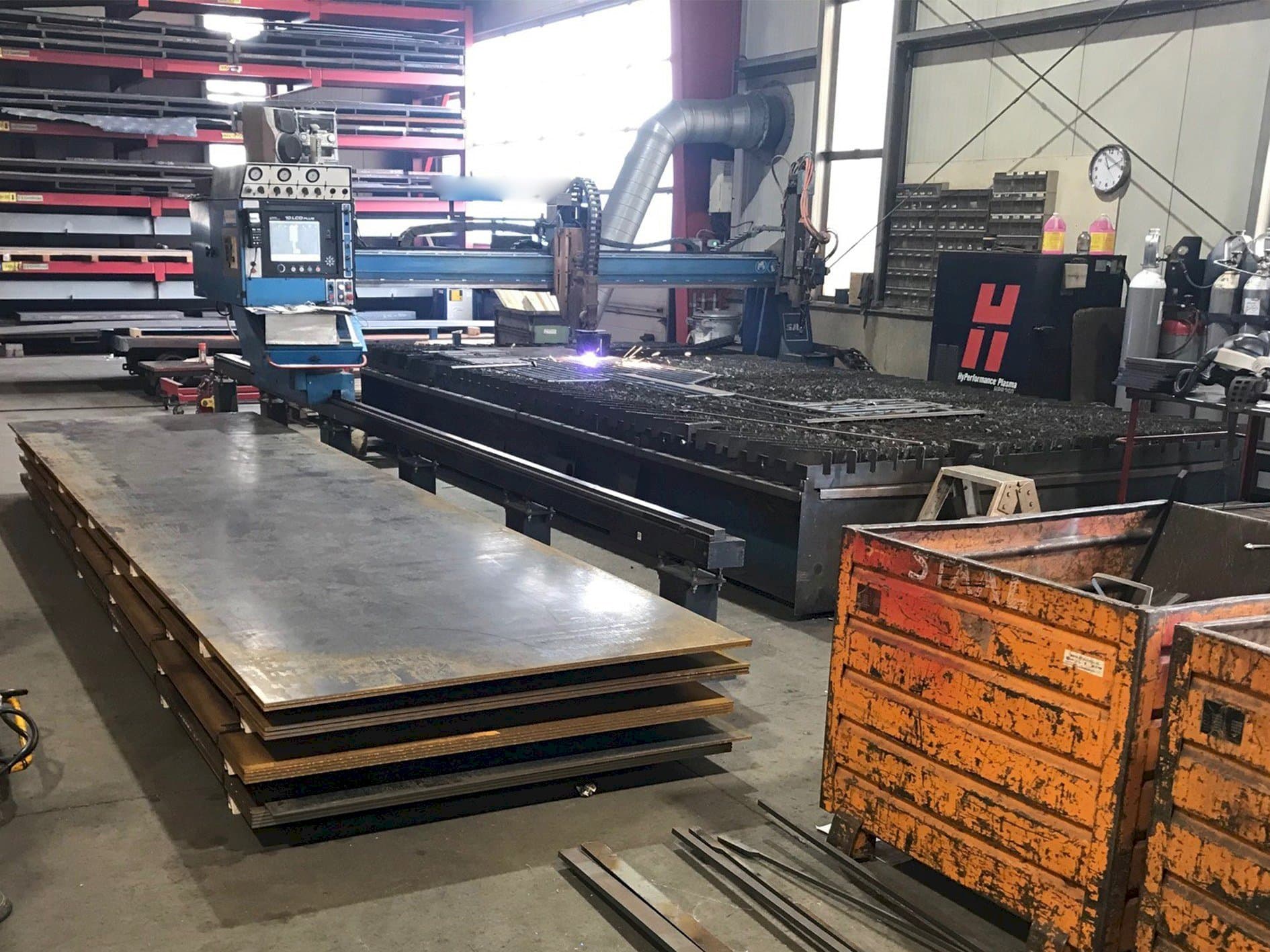 Widok z przodu maszyny SAF Oxytome B30E