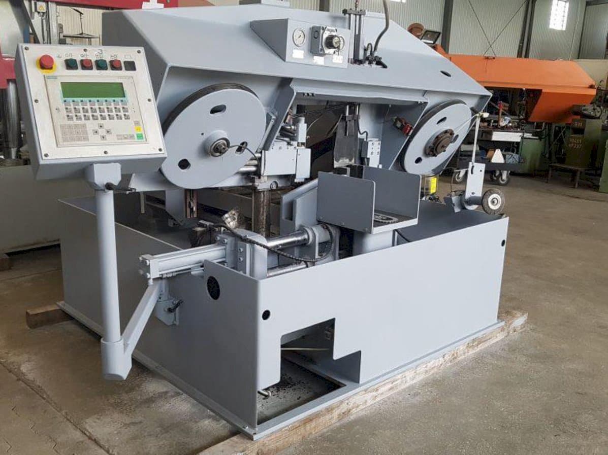 Widok z przodu maszyny FORTE SBA 271