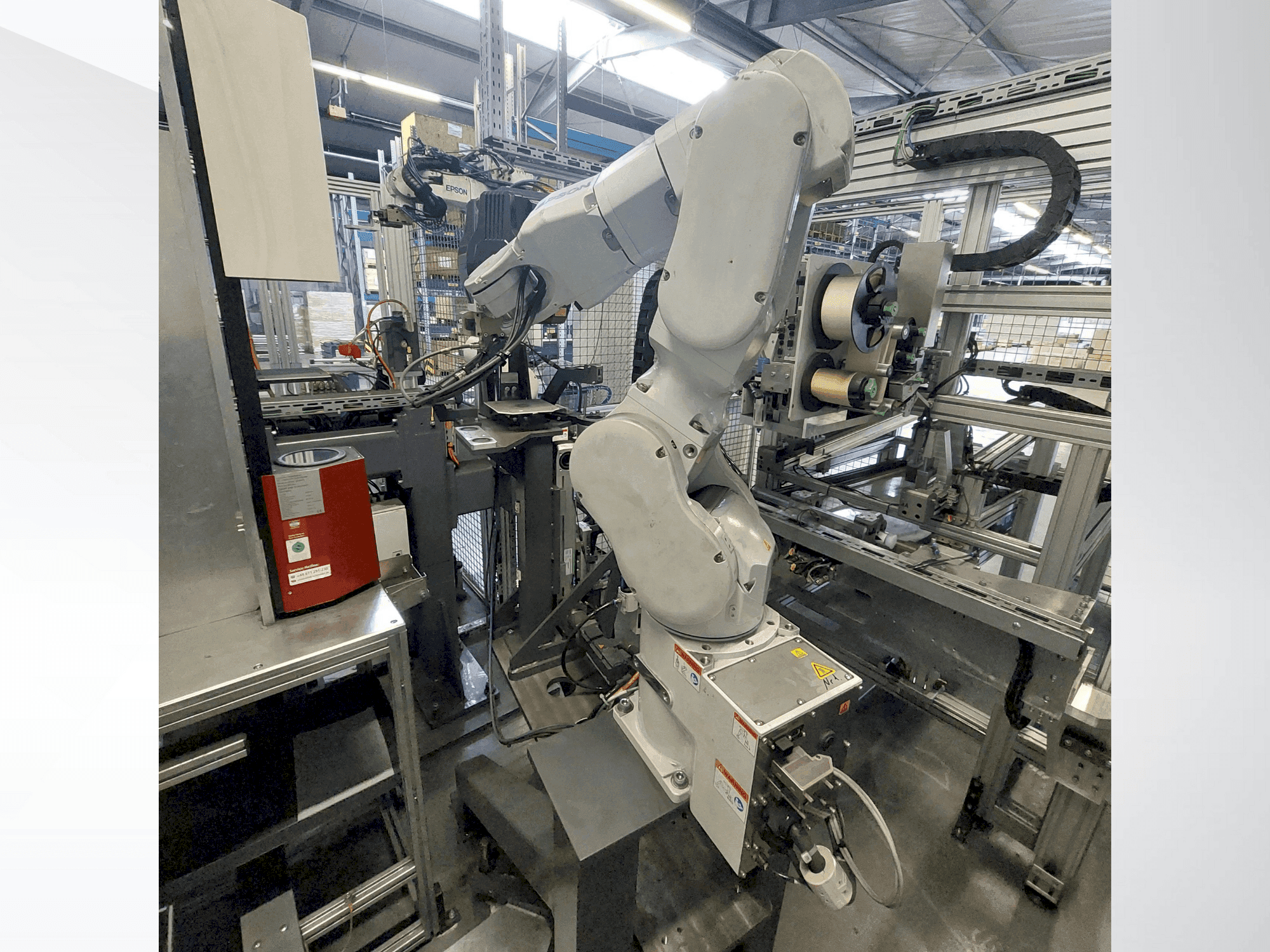 Widok z przodu maszyny EPSON C8A-901 S