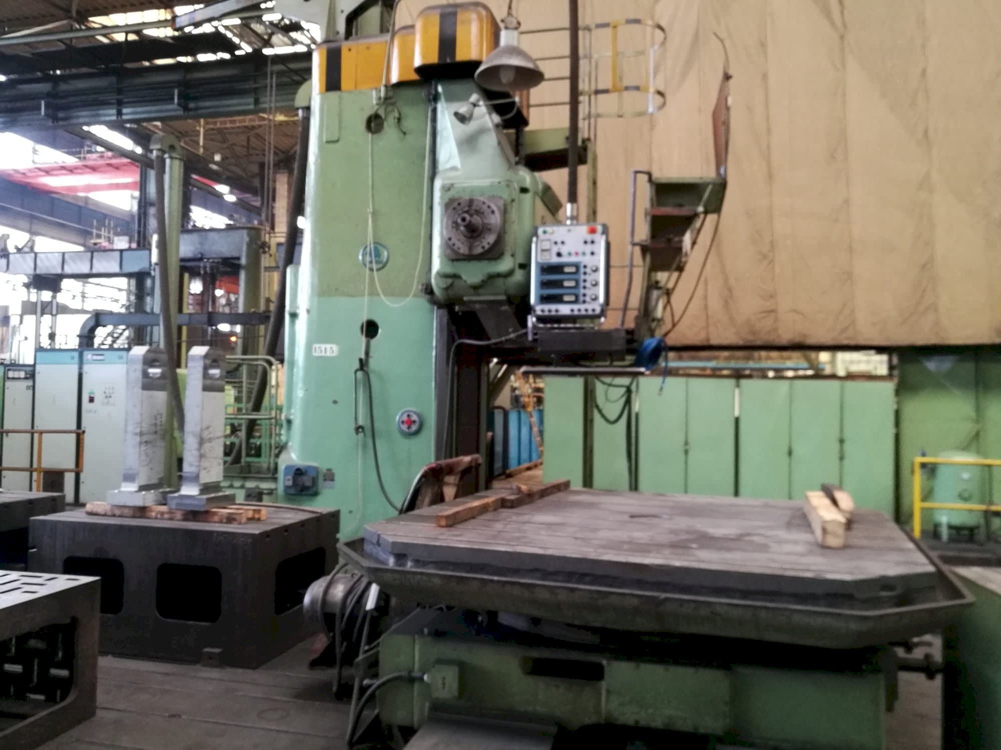 Widok z przodu maszyny SKODA WD 160