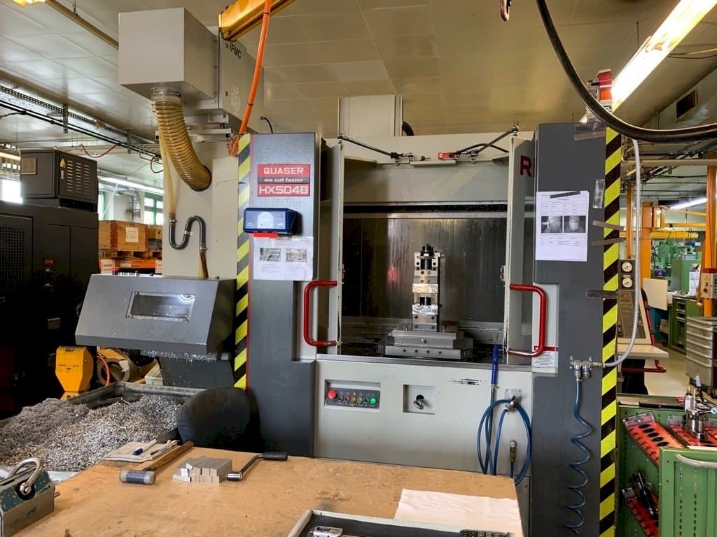 Widok z przodu maszyny Quaser HX504B