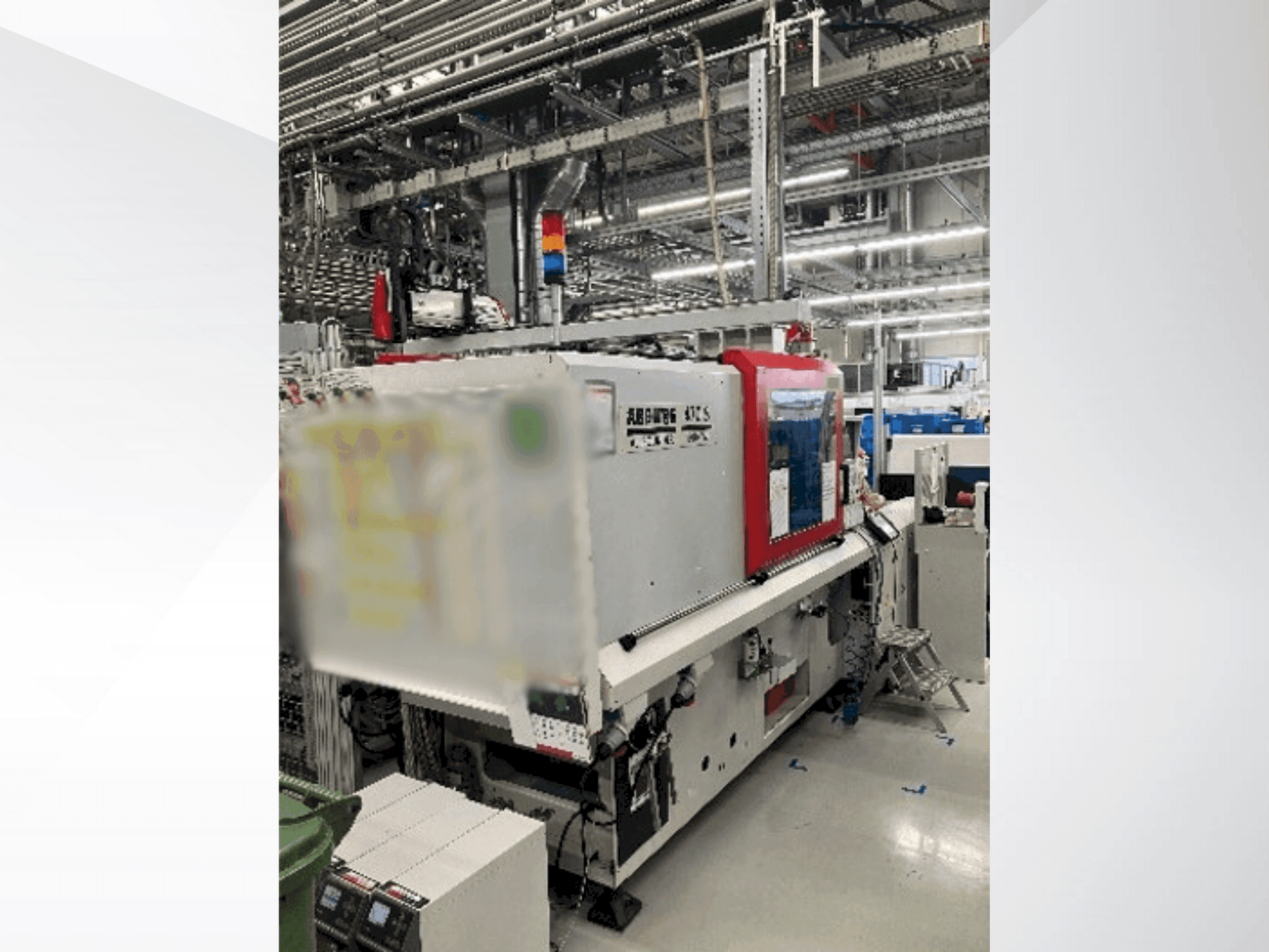 Widok z przodu maszyny Arburg Allrounder 470 S 1300-350