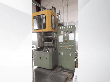 Widok z przodu maszyny WICKERT WKP 2560/5/5