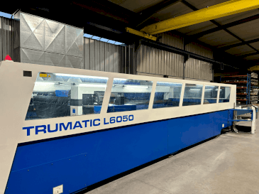 Widok z przodu maszyny TRUMPF Trumatic L6050