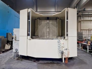 Widok z przodu maszyny Makino a120nx