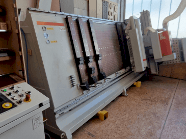 Widok z przodu maszyny TECNOTEAM TECNOFLEX