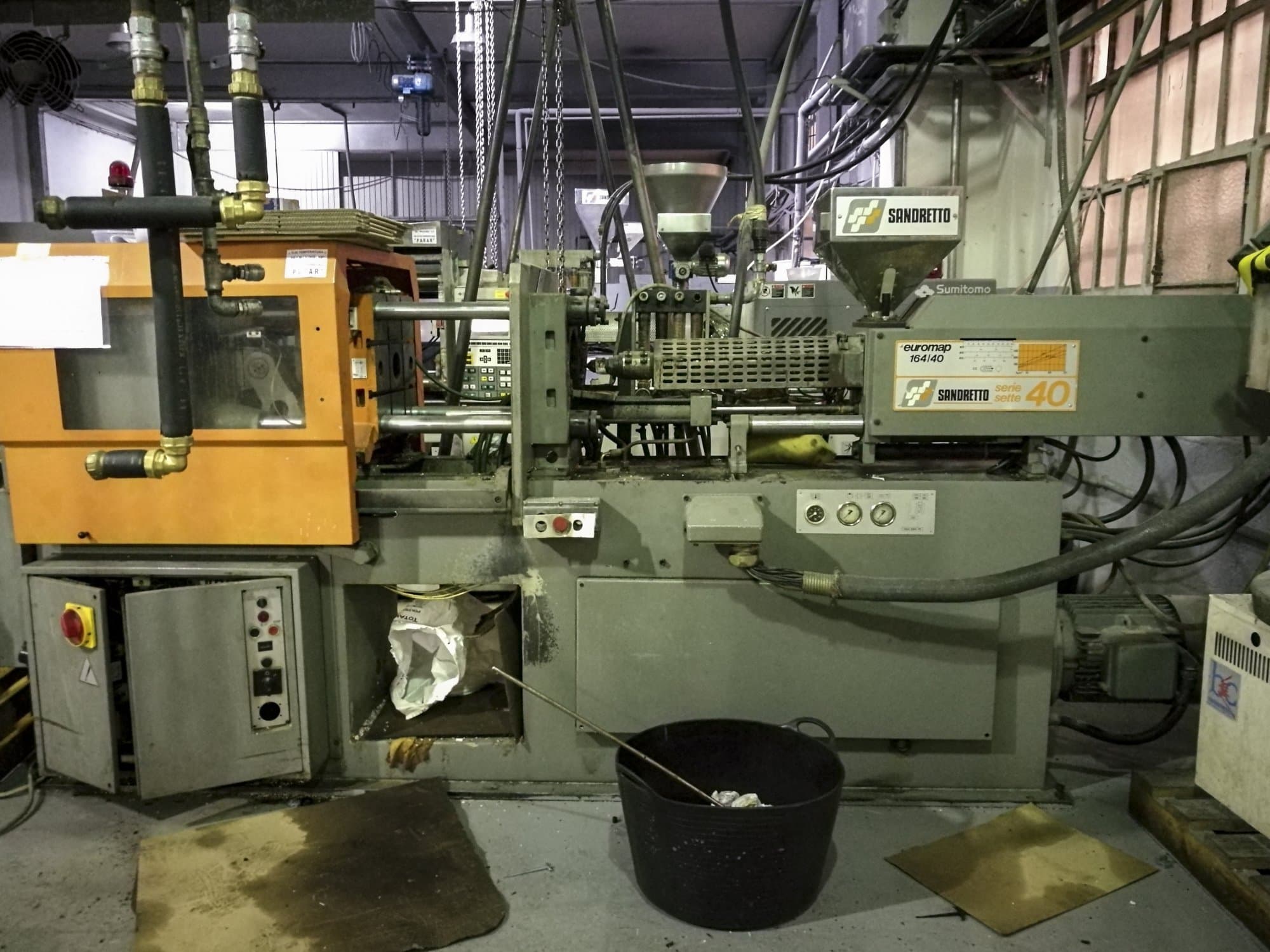 Widok z przodu maszyny SANDRETTO S.7.40