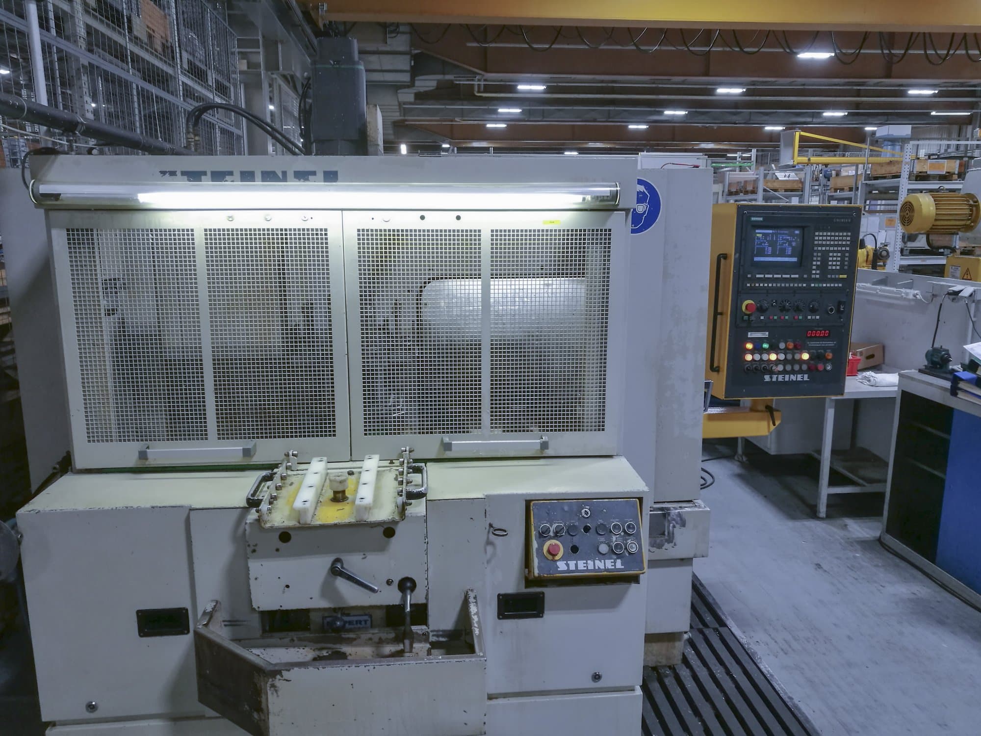 Widok z przodu maszyny STEINEL BZ 20