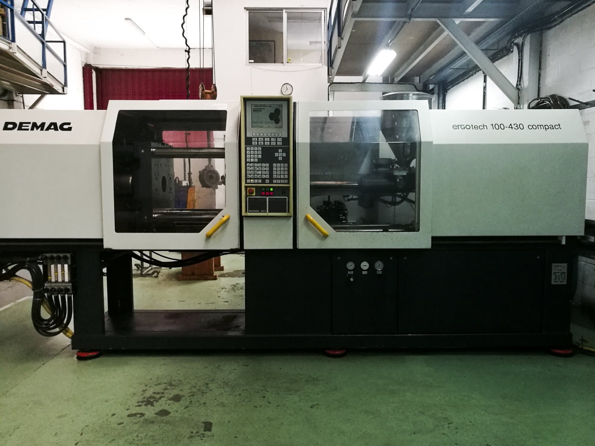 Widok z przodu maszyny DEMAG ERGOtech 100-430 compact