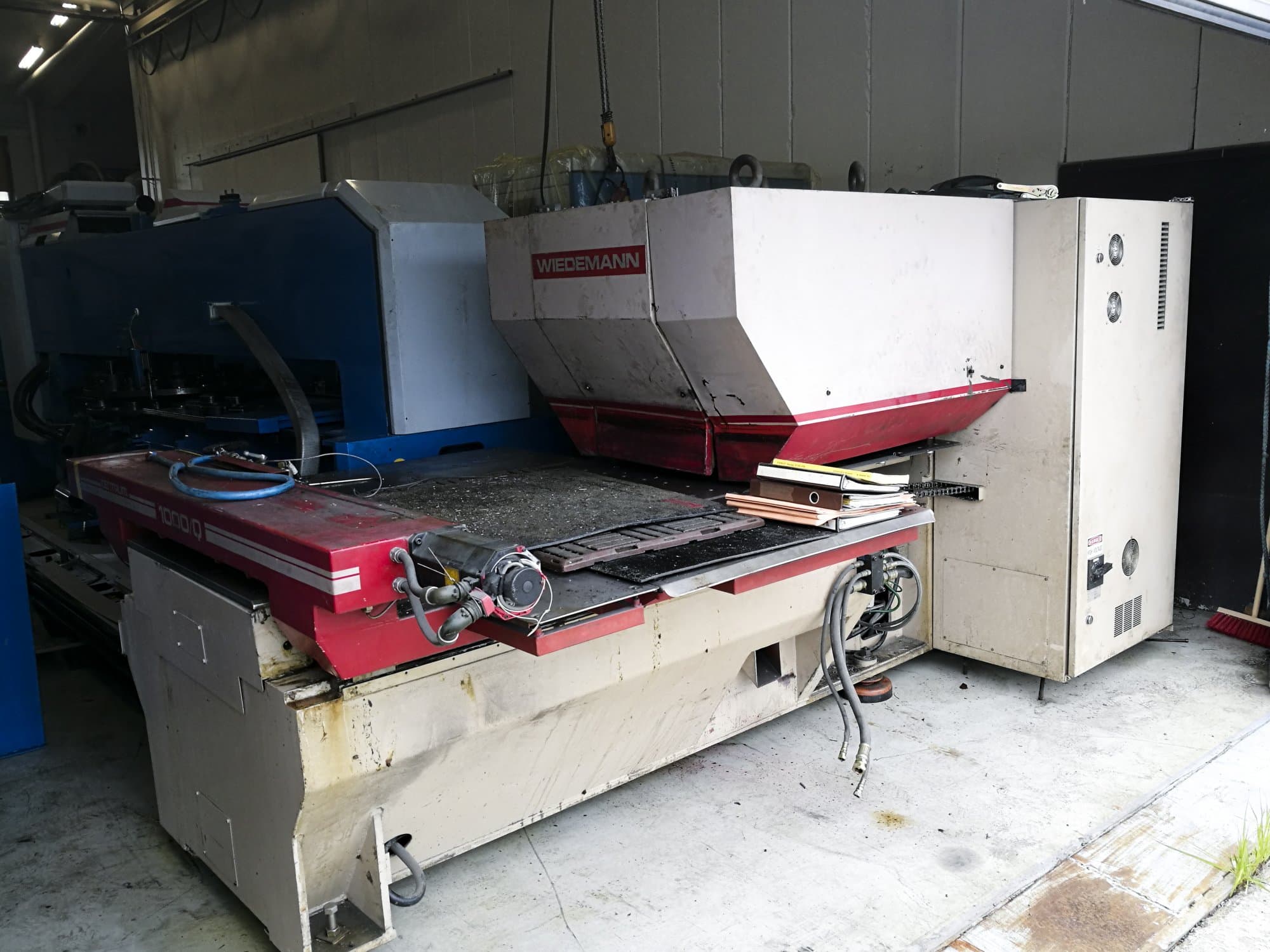 Widok z prawej 1 maszyny Murata Wiedemann C-1000