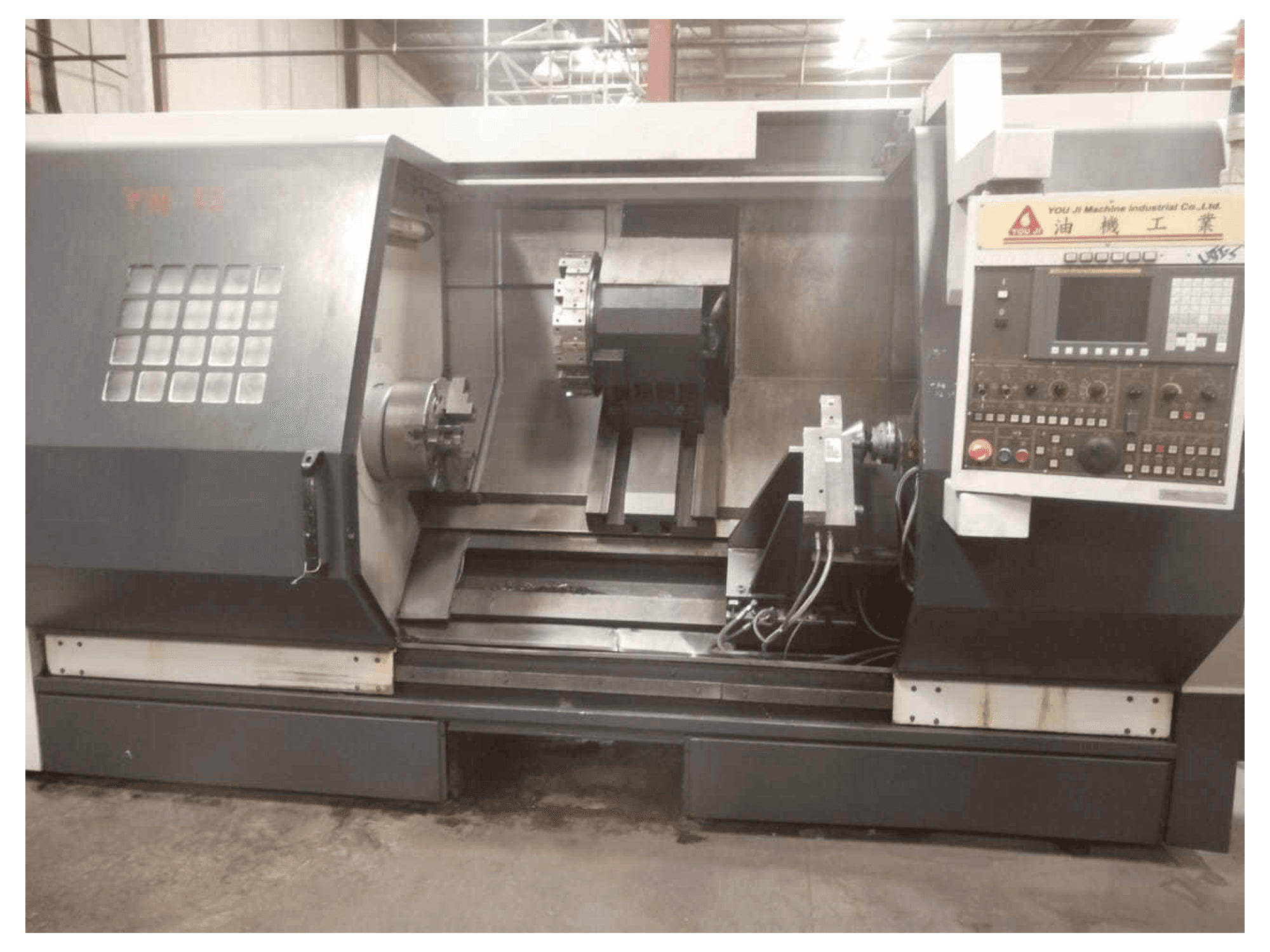 Widok z przodu maszyny YOU JI YH-36/135