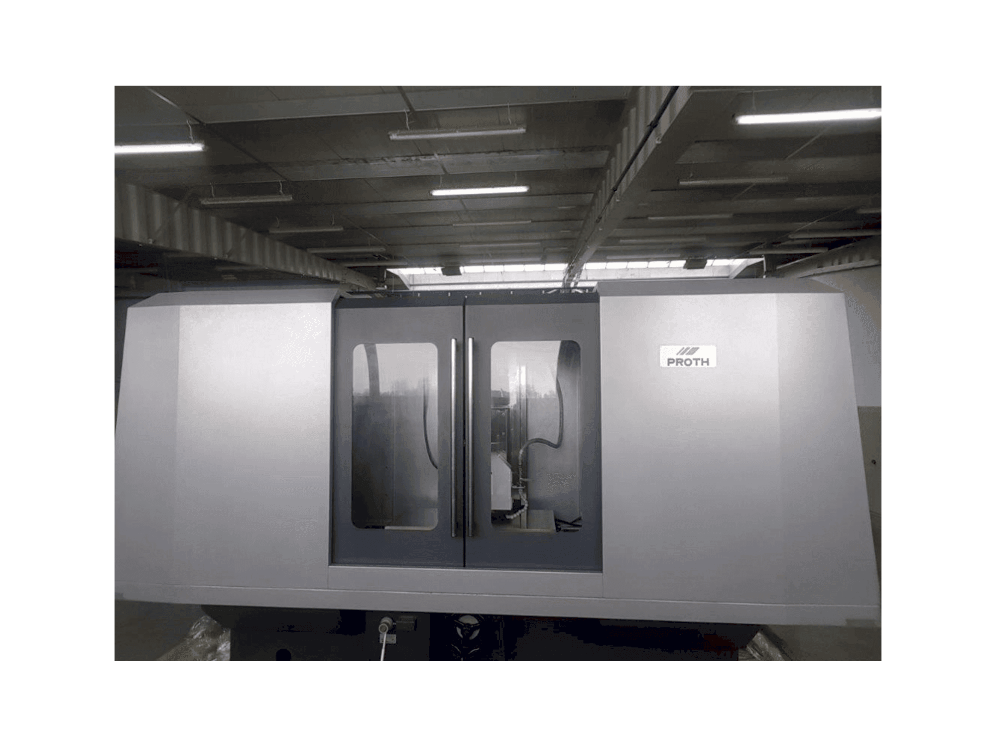 Widok z przodu maszyny Proth PSGC-50100AHR