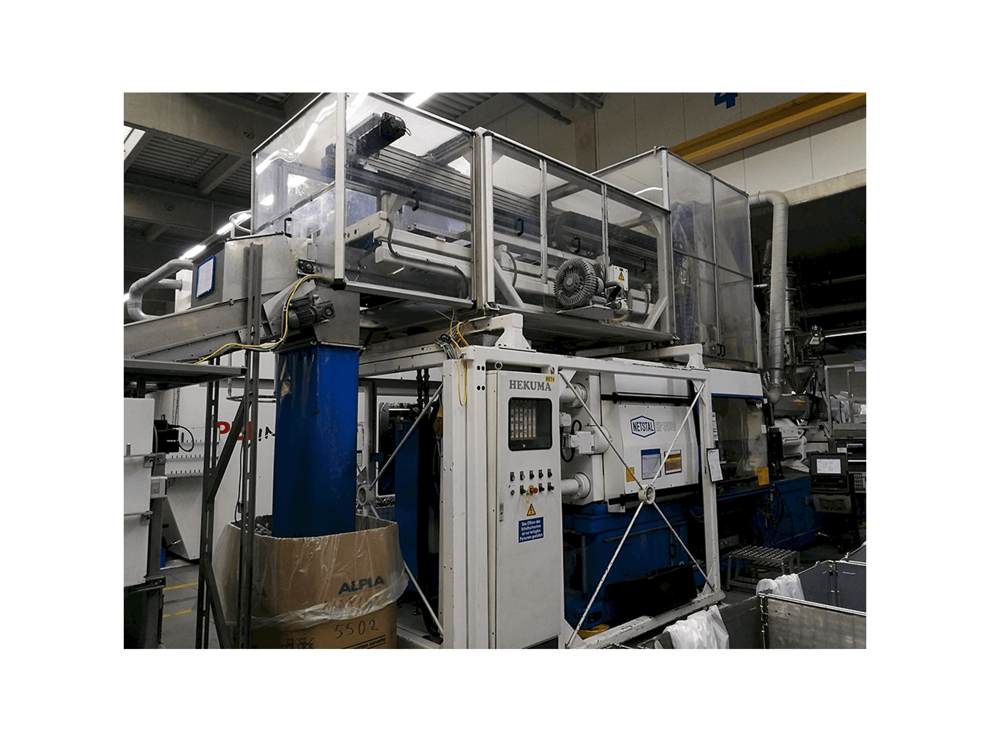 Widok z lewej maszyny Netstal HP-3500/3550-R